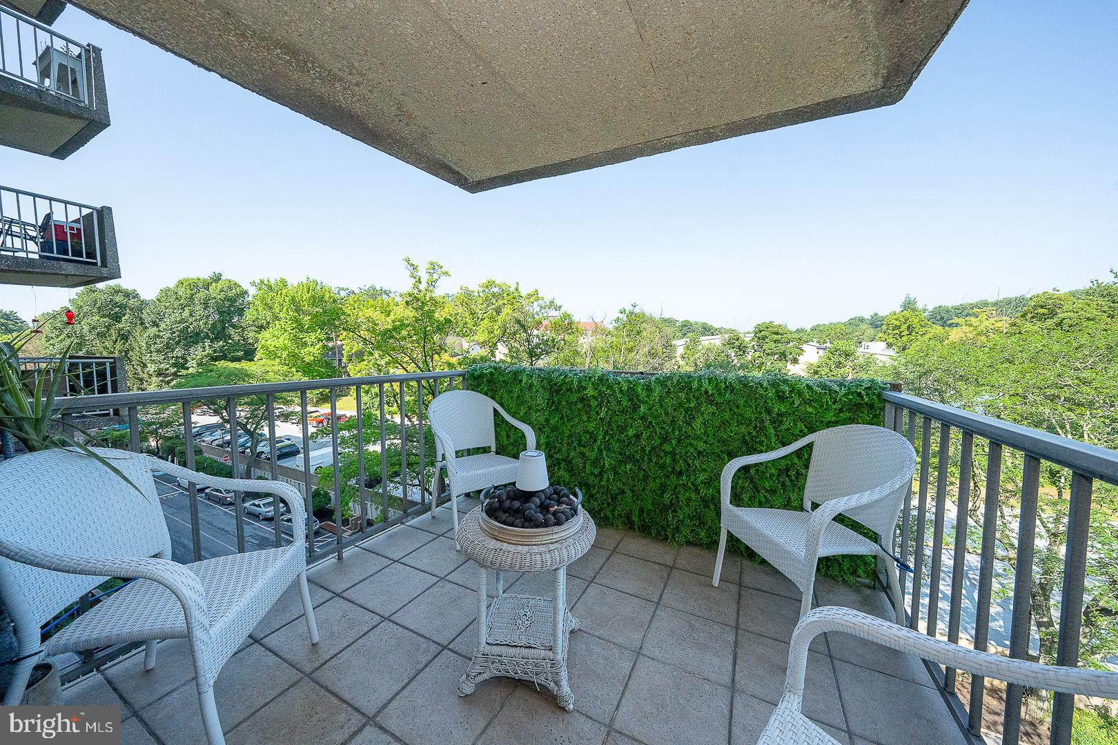 GREEN HILL - Residential