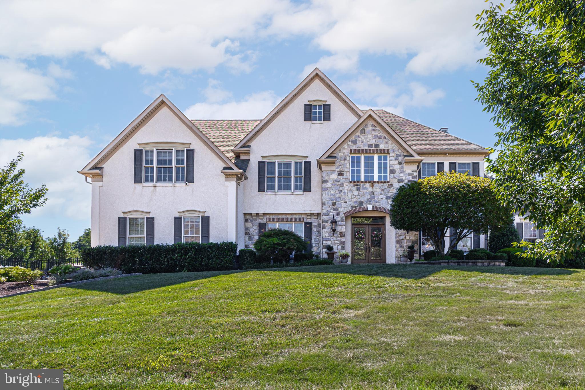 RIDINGS OF WARWICK - Residential