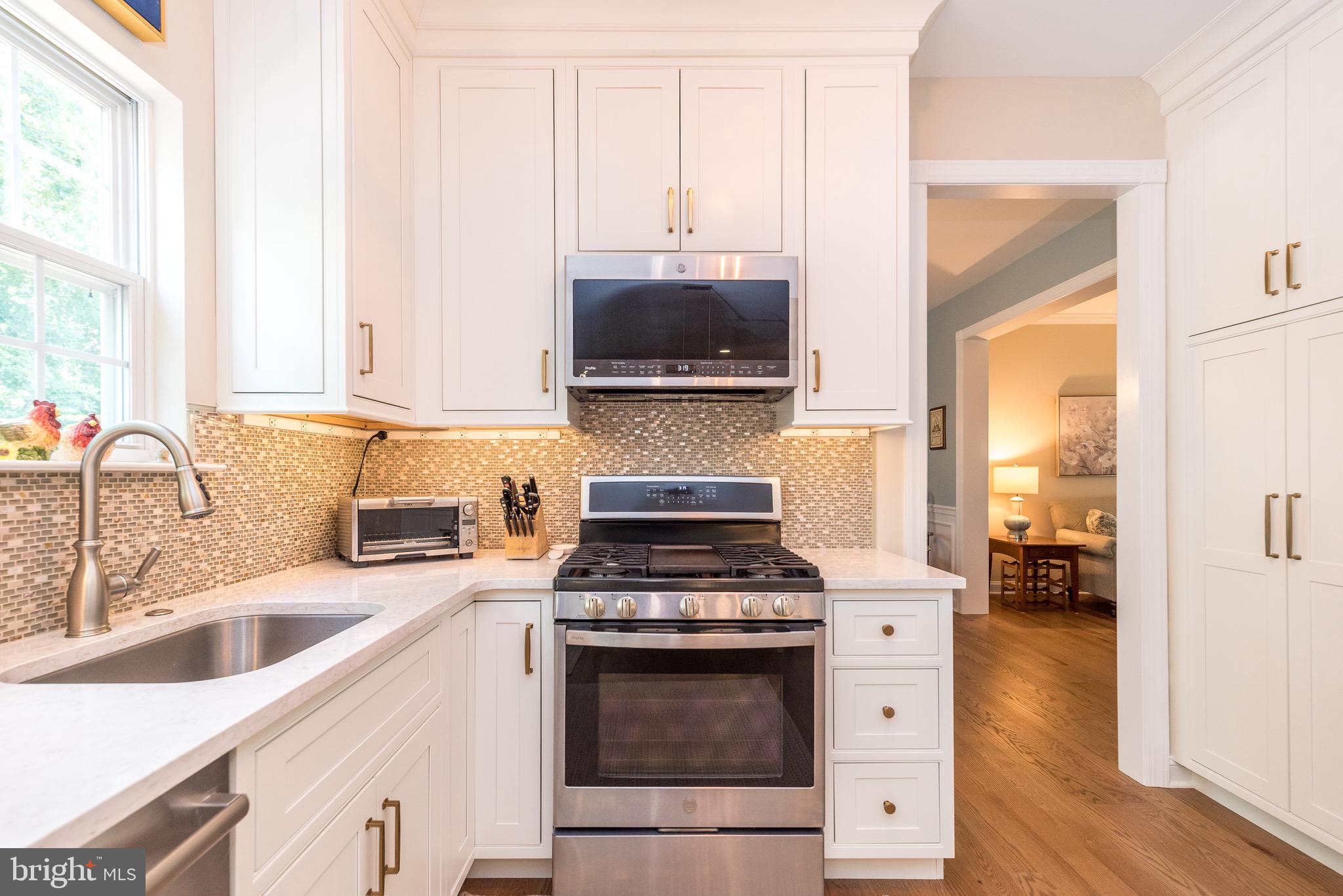 GLENWOOD PARK VILL - Residential