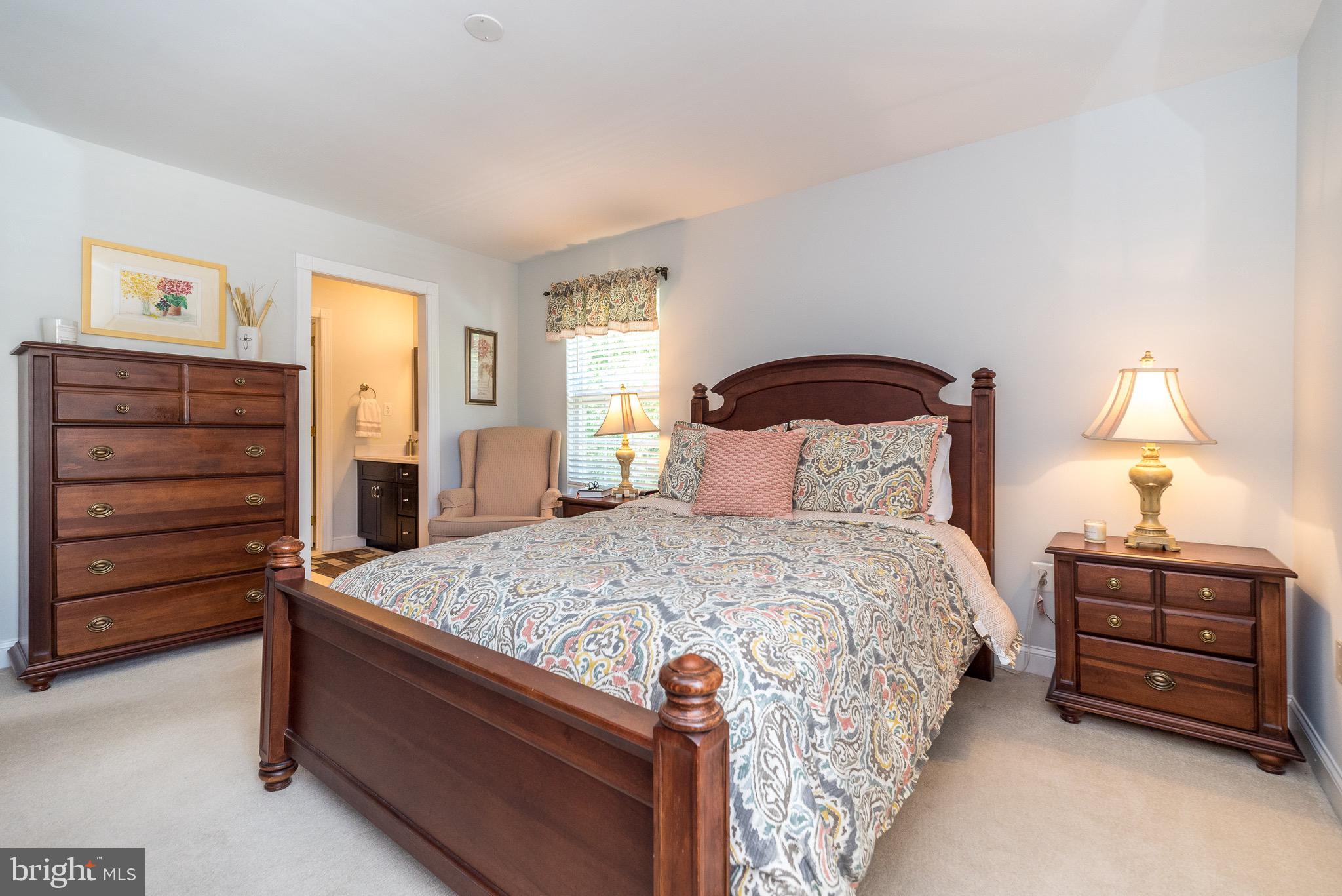 GLENWOOD PARK VILL - Residential