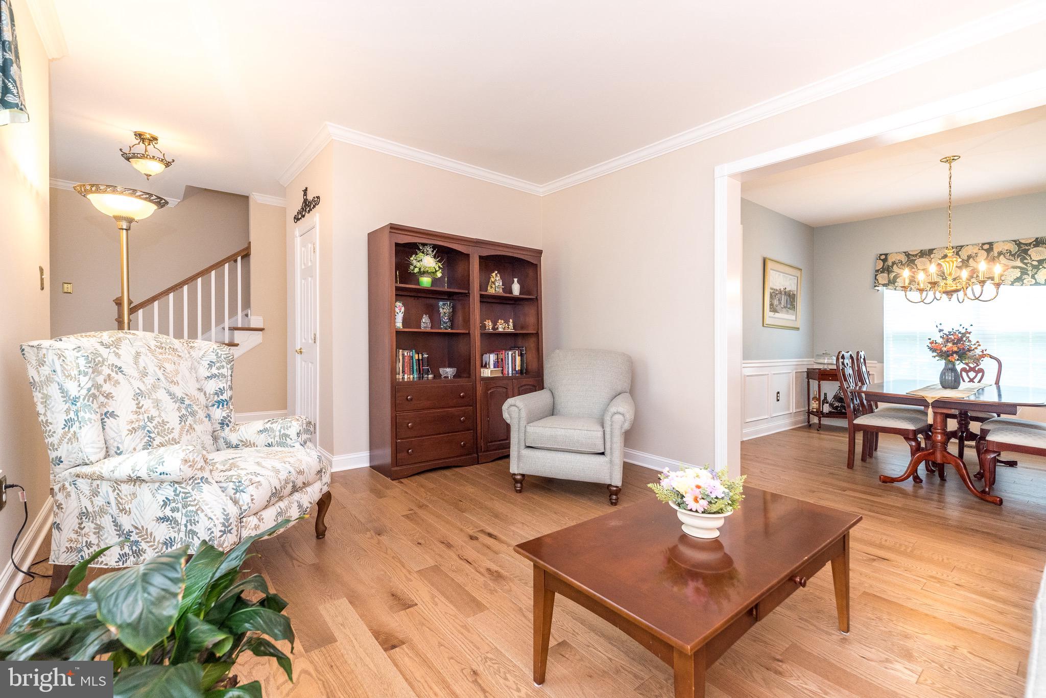 GLENWOOD PARK VILL - Residential