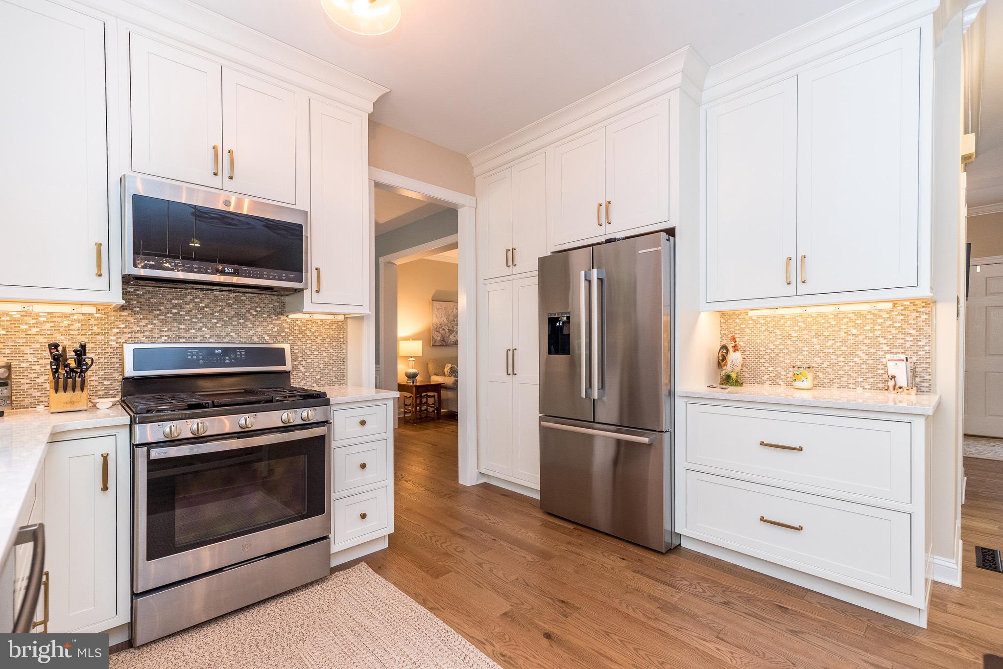 GLENWOOD PARK VILL - Residential