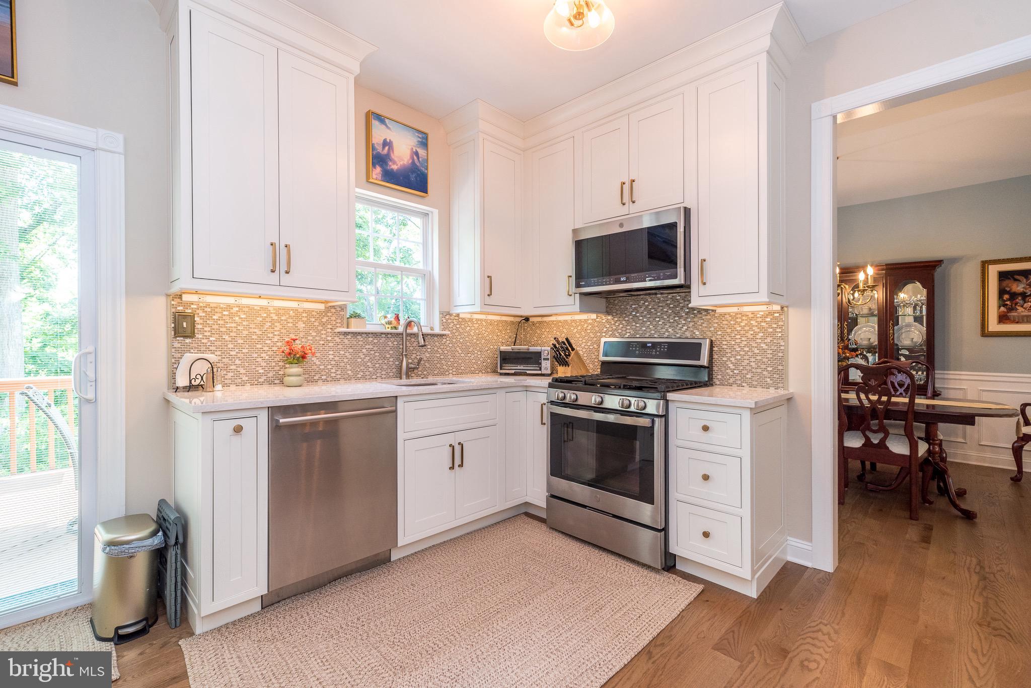 GLENWOOD PARK VILL - Residential