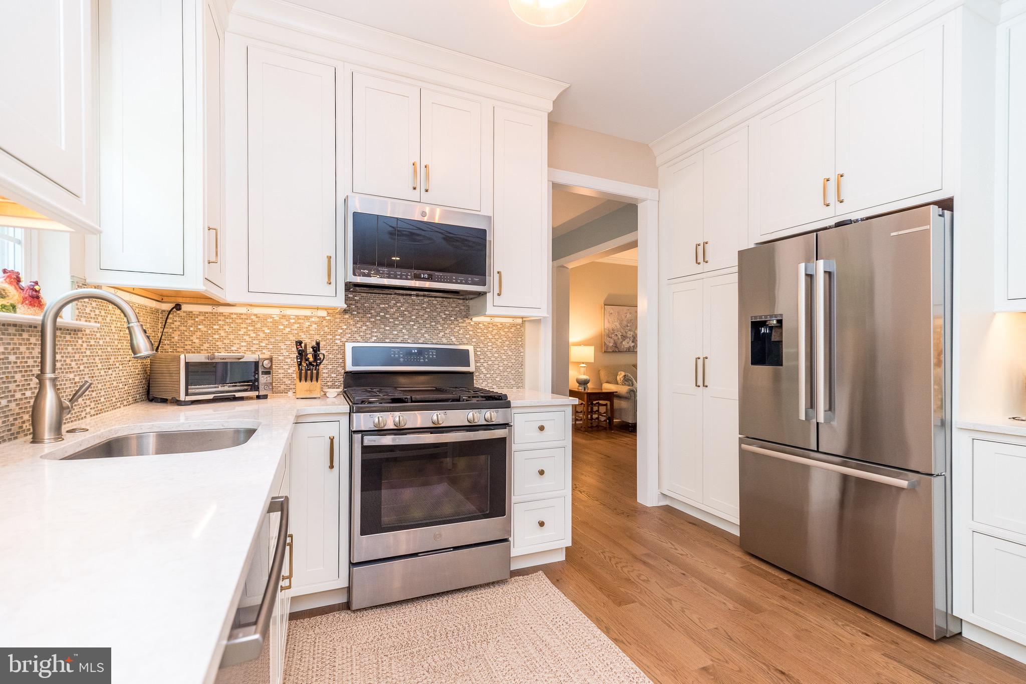 GLENWOOD PARK VILL - Residential