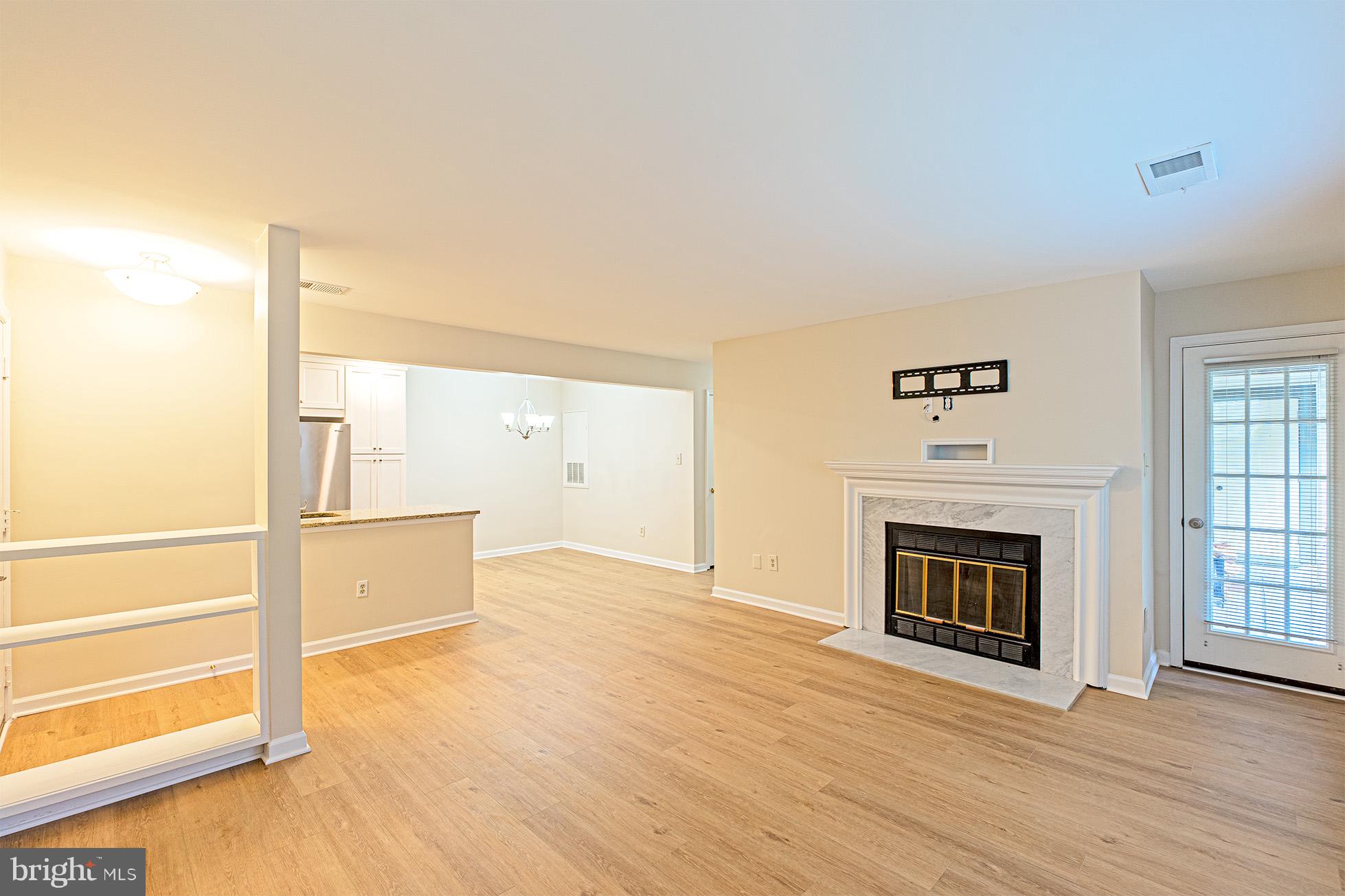 BRISTOL HOUSE - Residential Lease