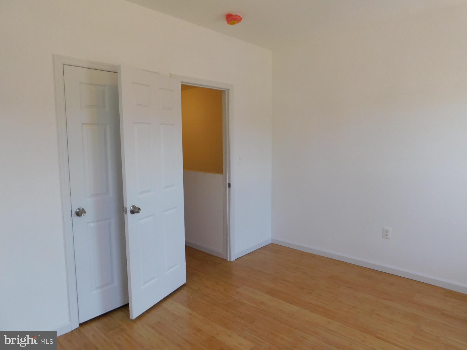 MANTUA - Residential