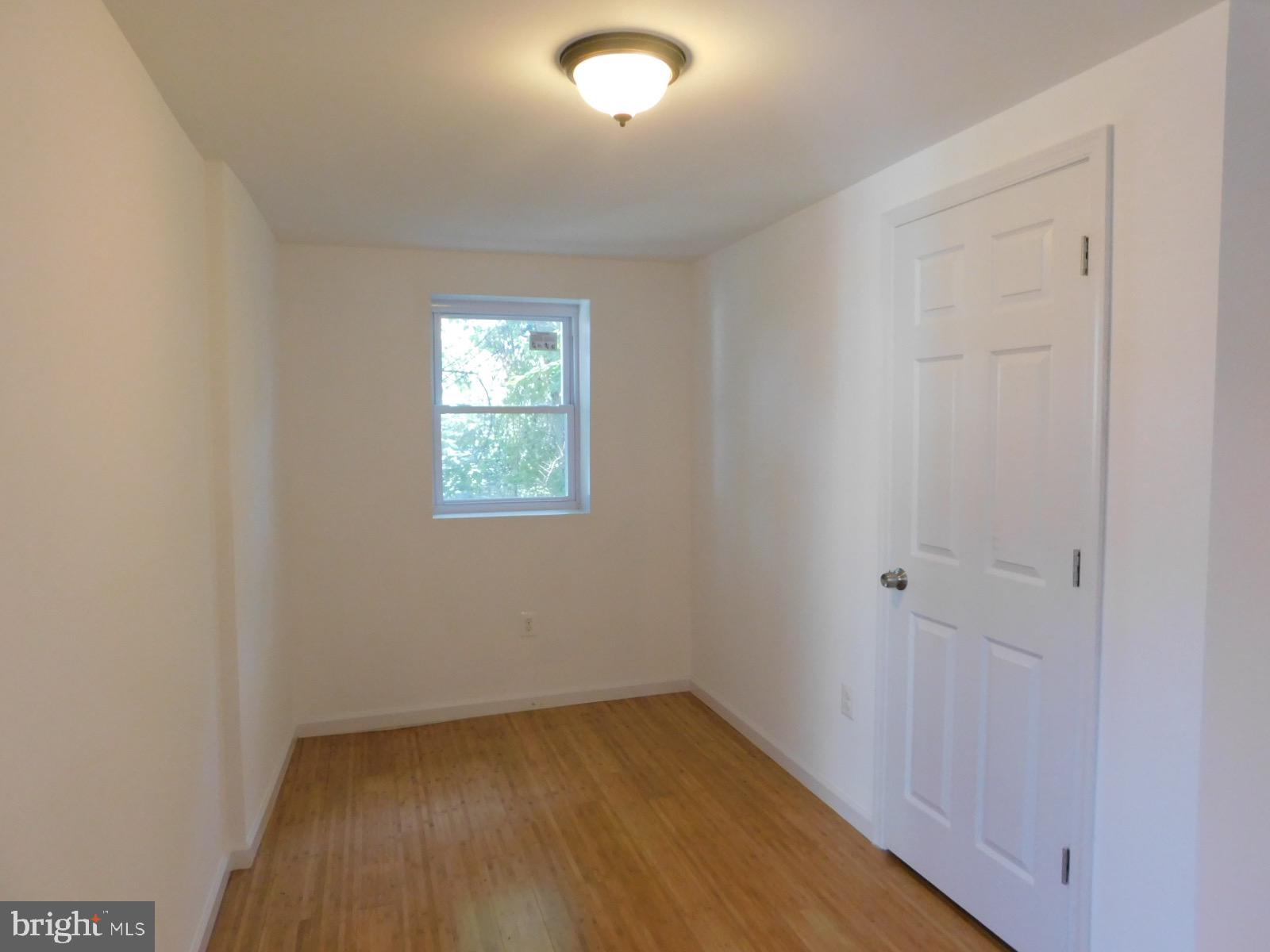MANTUA - Residential