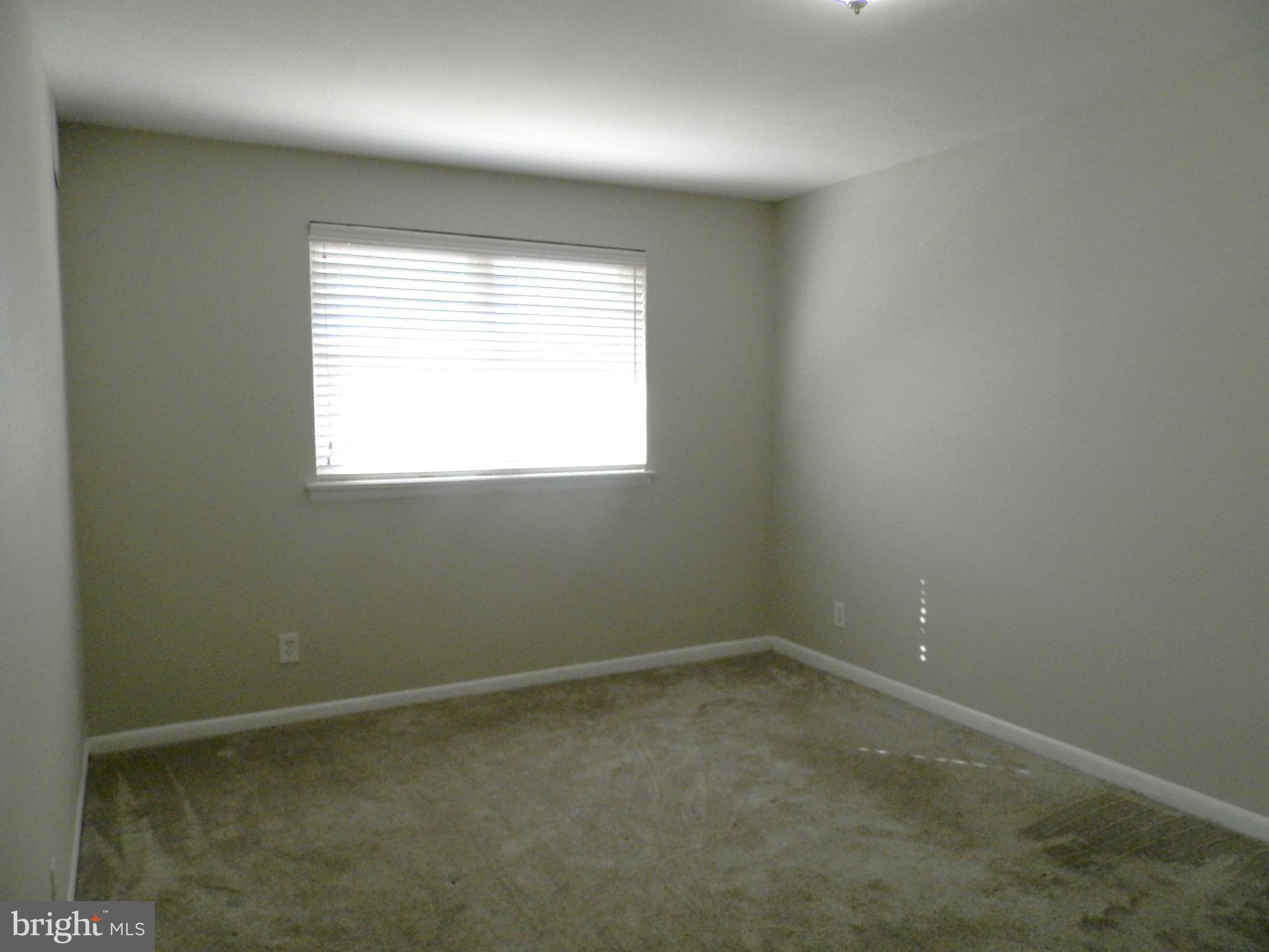 SPRINGFIELD GREEN - Residential Lease
