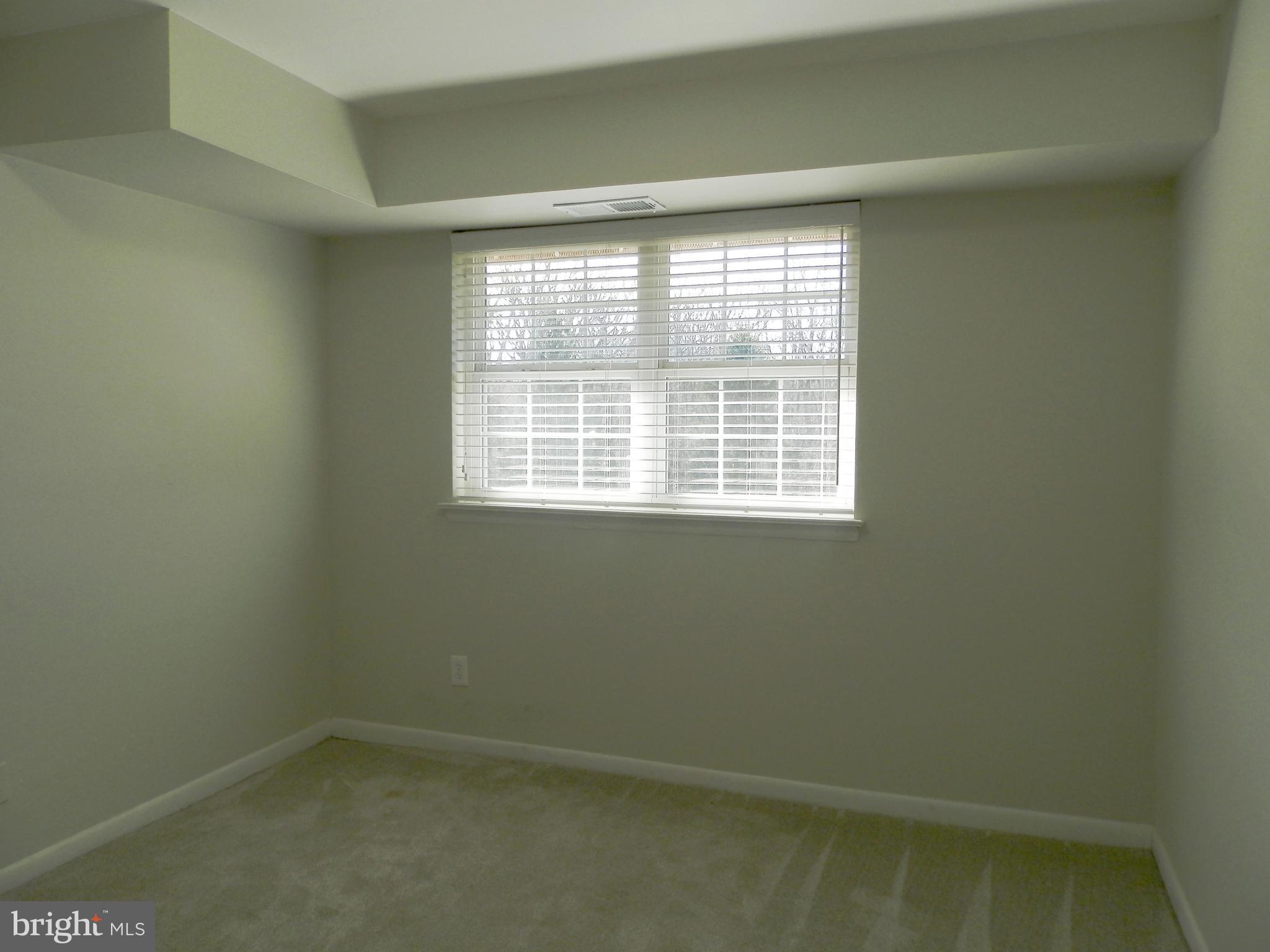 SPRINGFIELD GREEN - Residential Lease