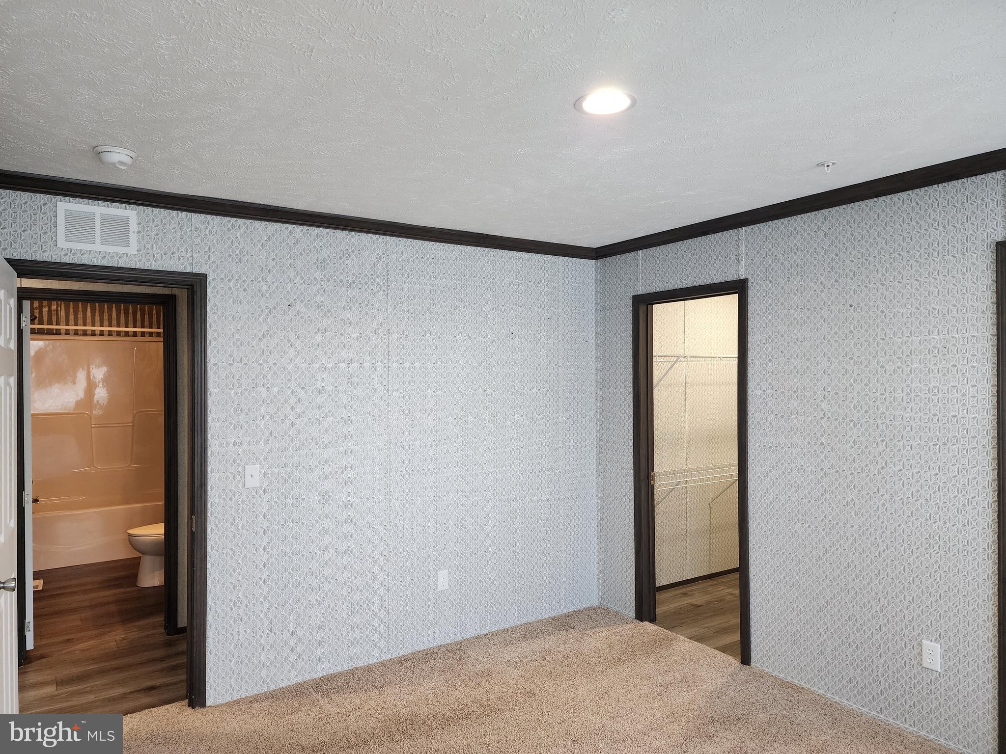 NORTH HAGERSTOWN - Residential