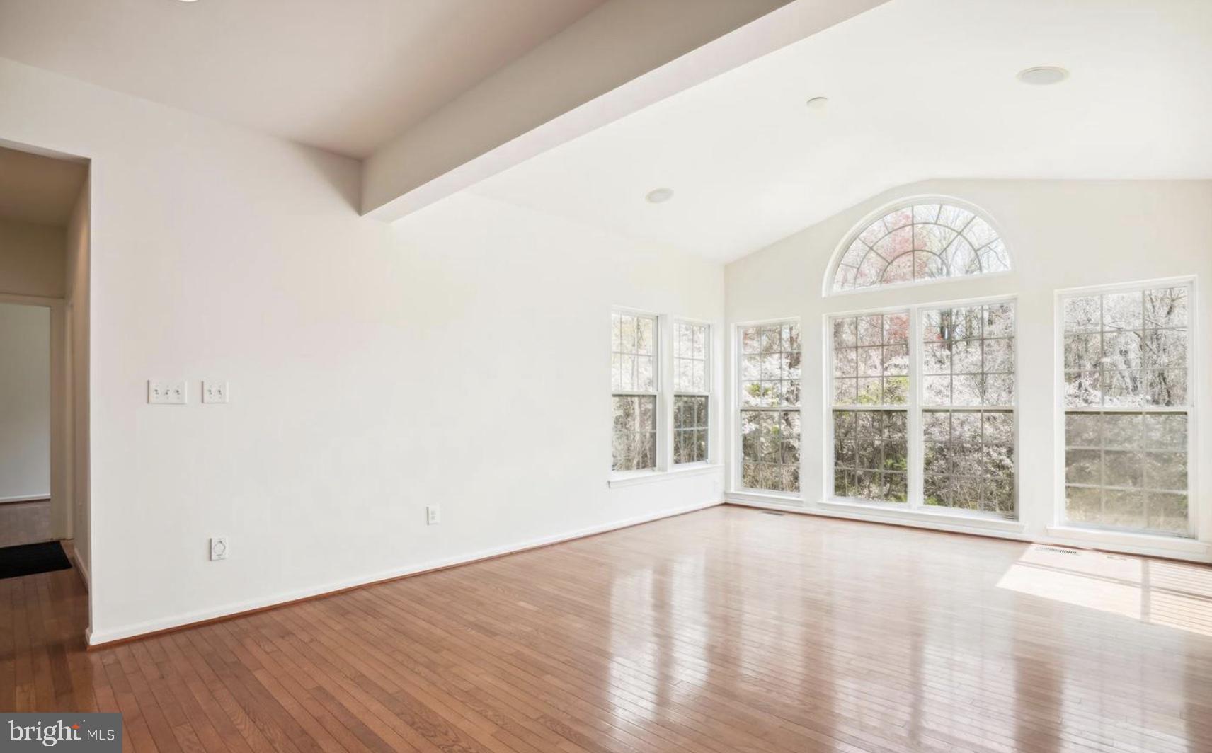 COVENTRY FARMS - Residential