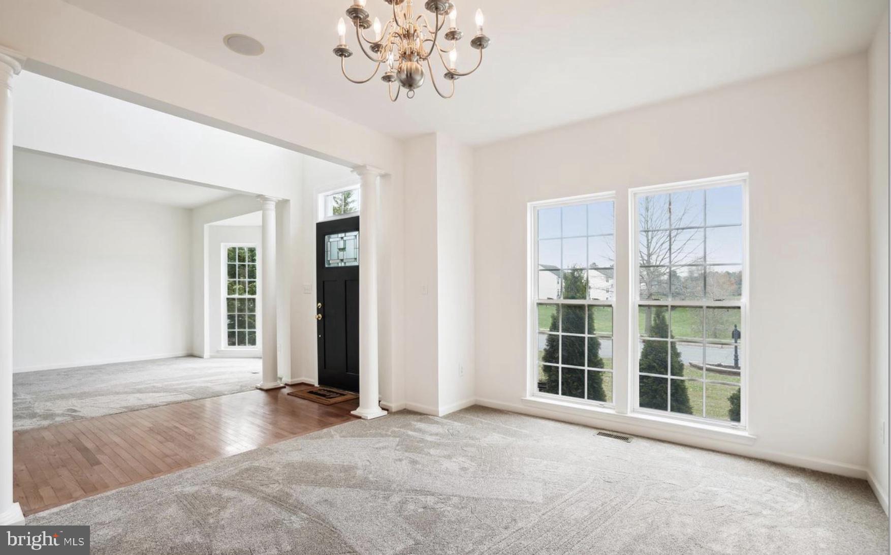 COVENTRY FARMS - Residential