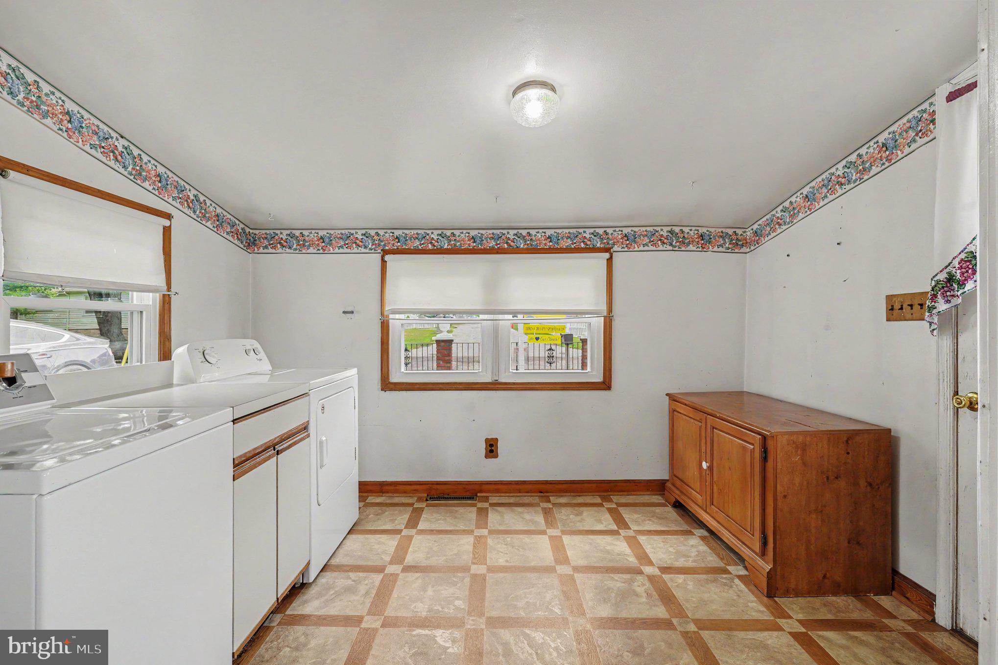 ANNADALE - Residential