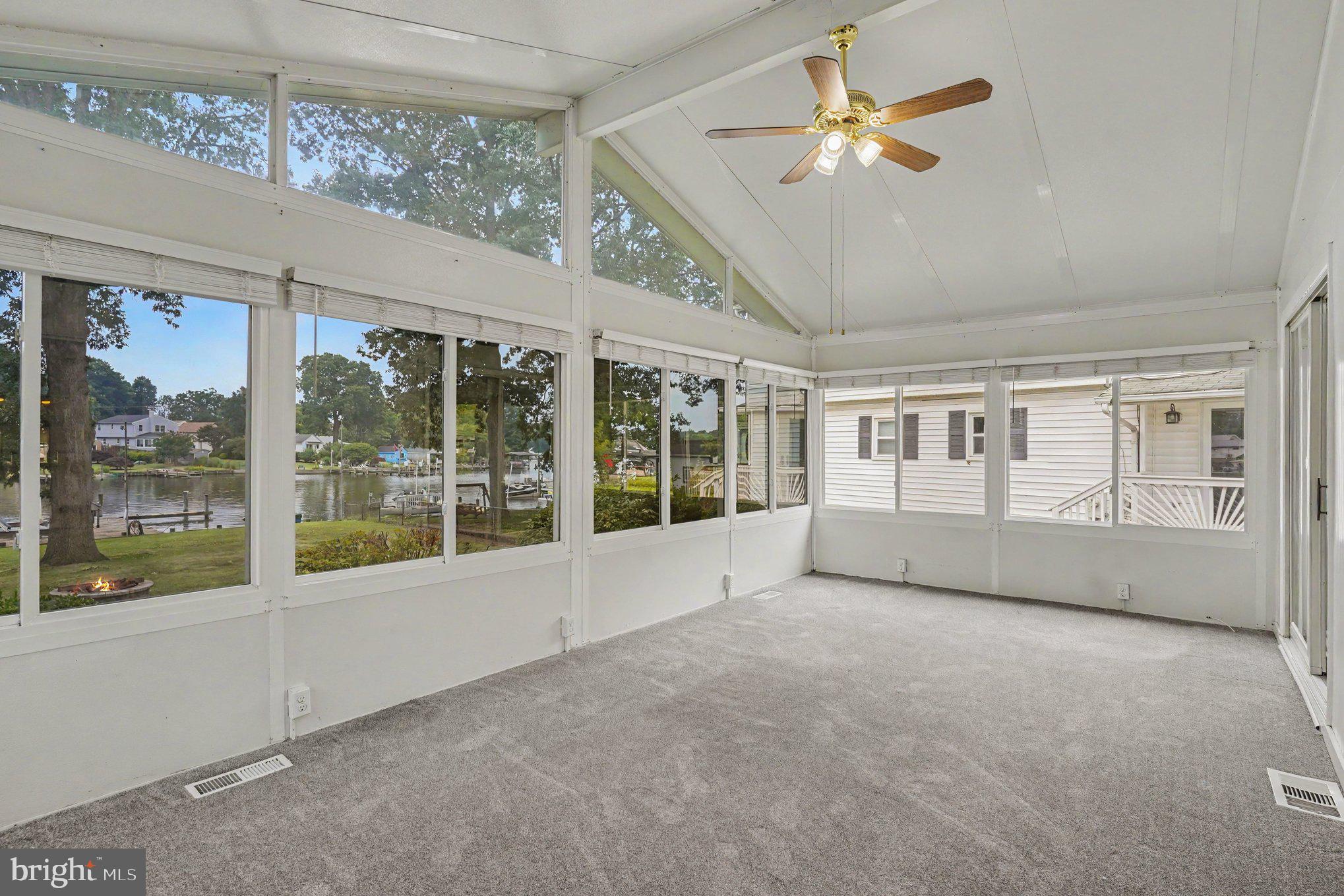 ANNADALE - Residential