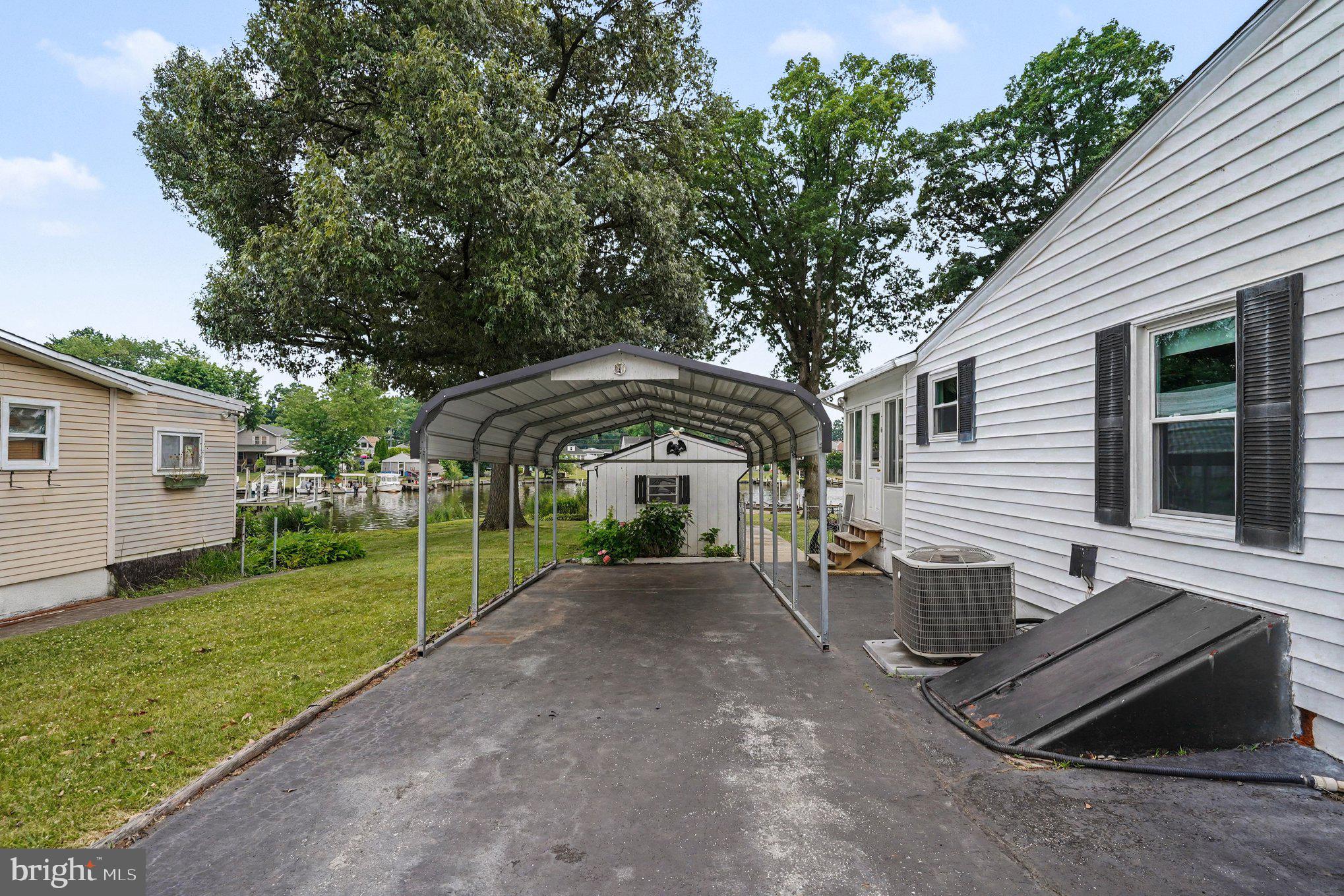 ANNADALE - Residential