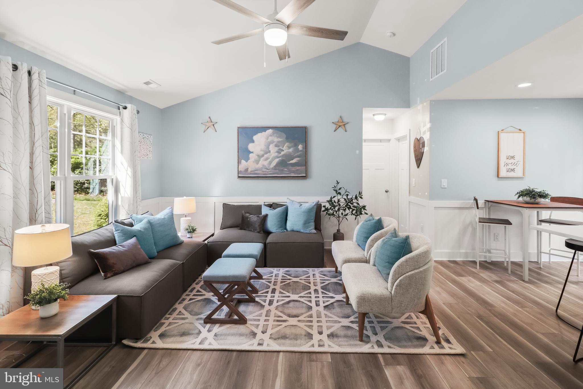 SUNRISE BEACH - Residential