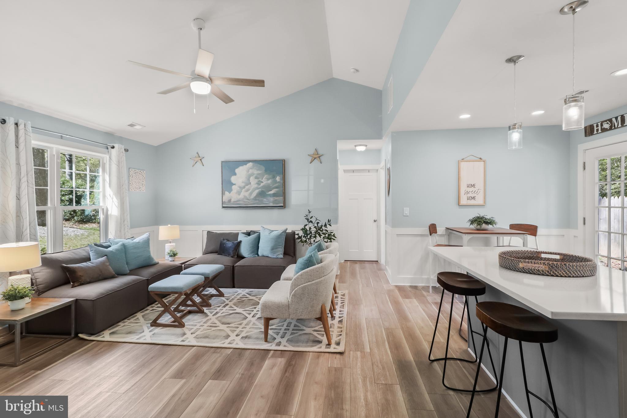 SUNRISE BEACH - Residential
