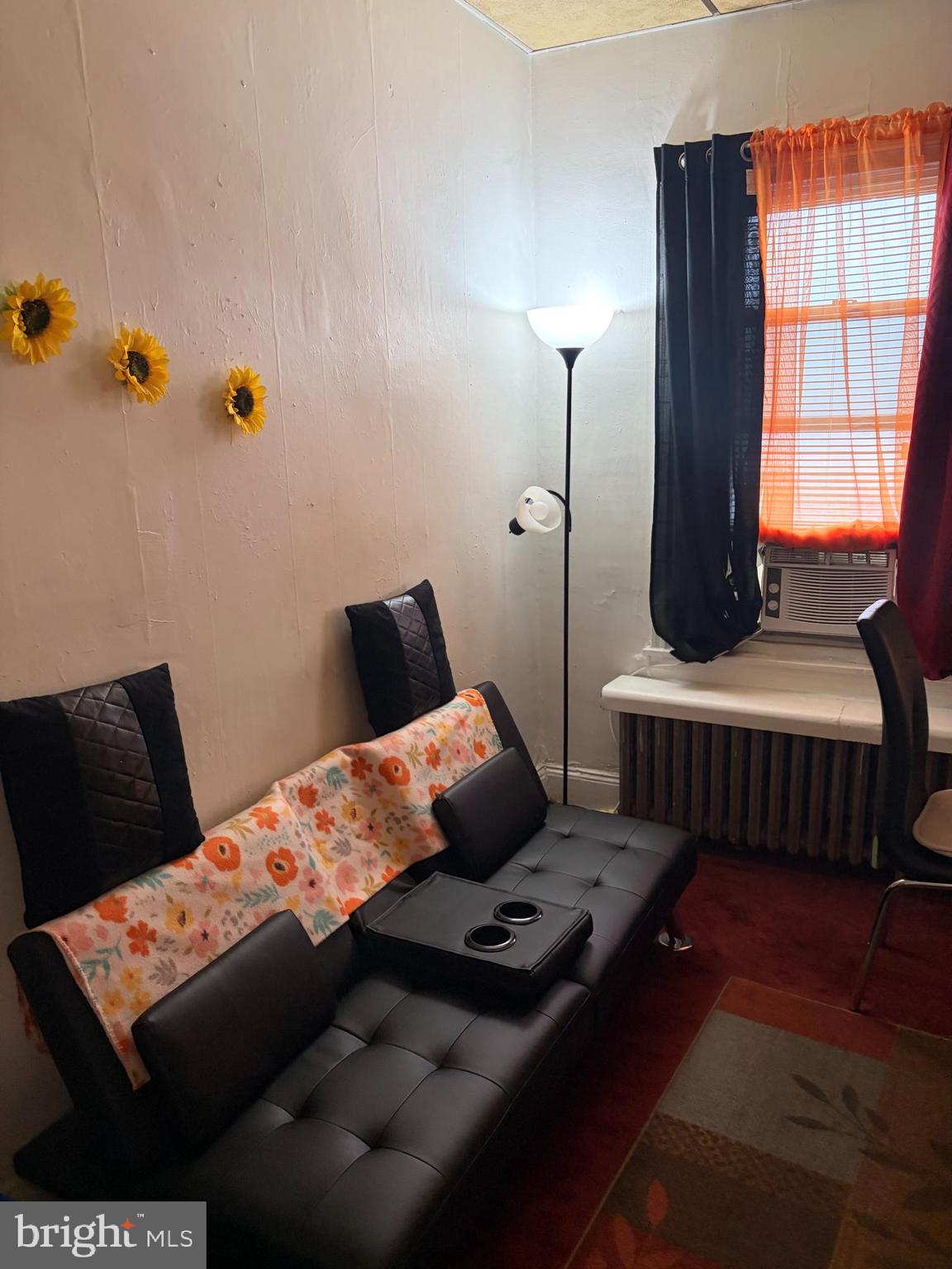 ELMWOOD PARK - Residential Income