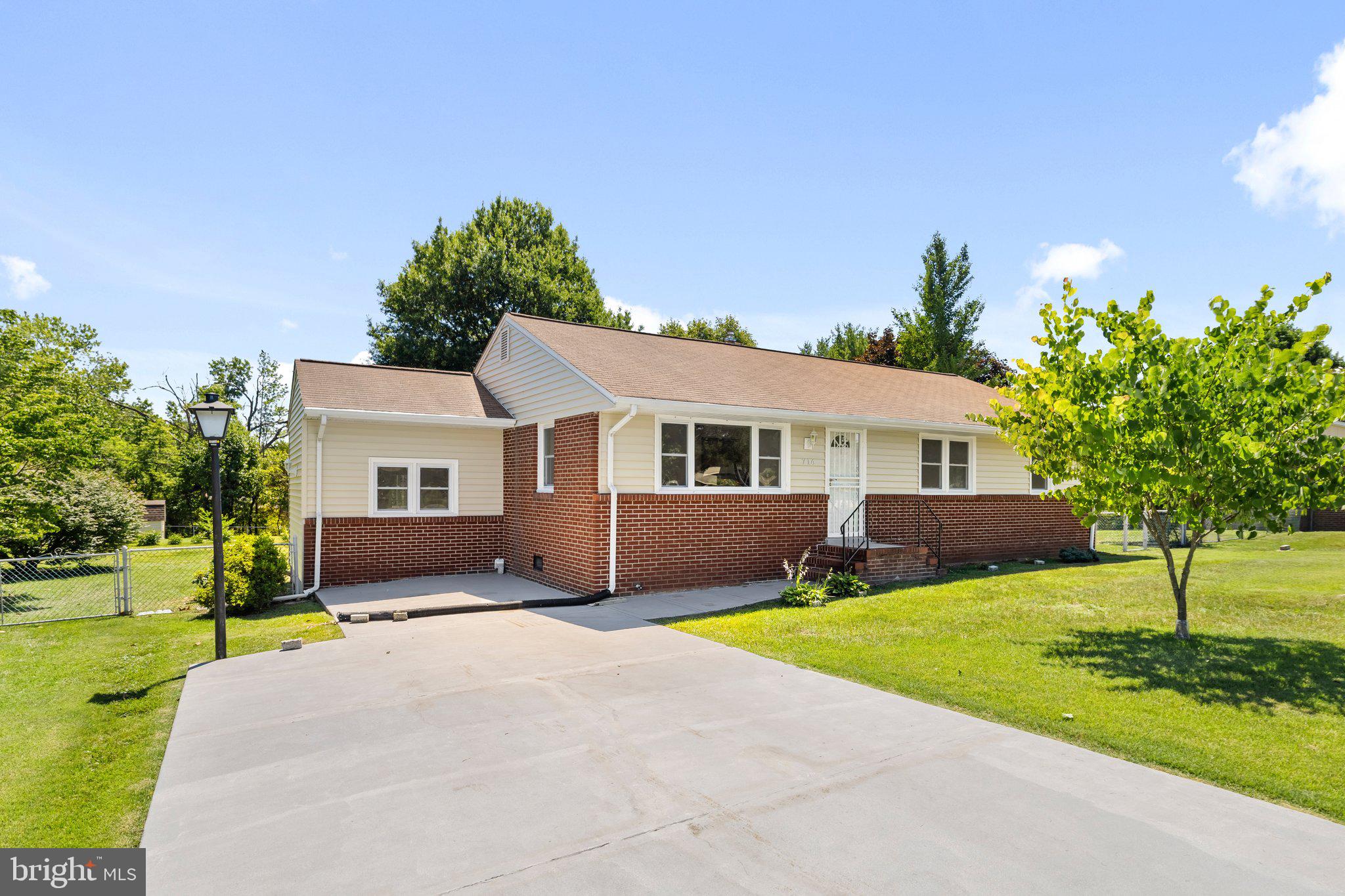 GRAFTON VILLAGE - Residential