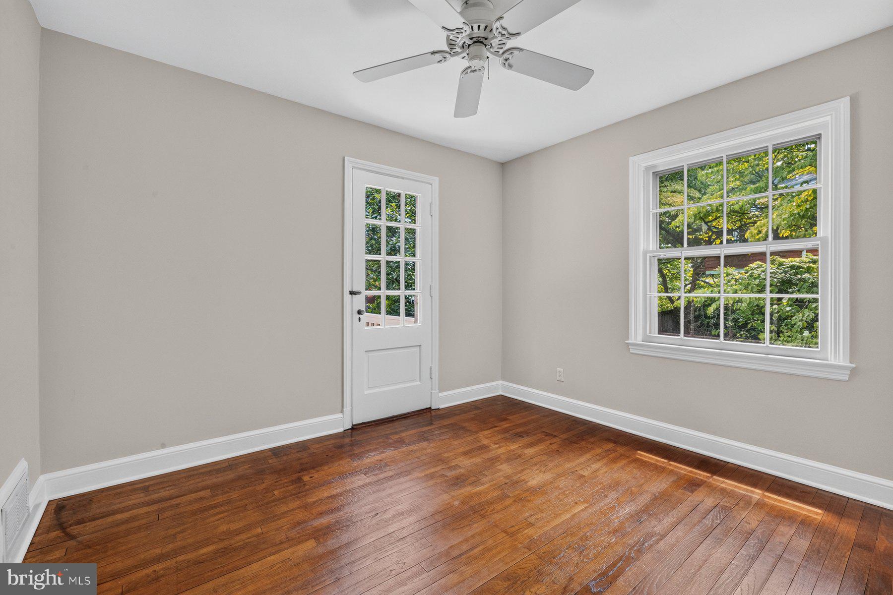 SILVER SPRING - Residential