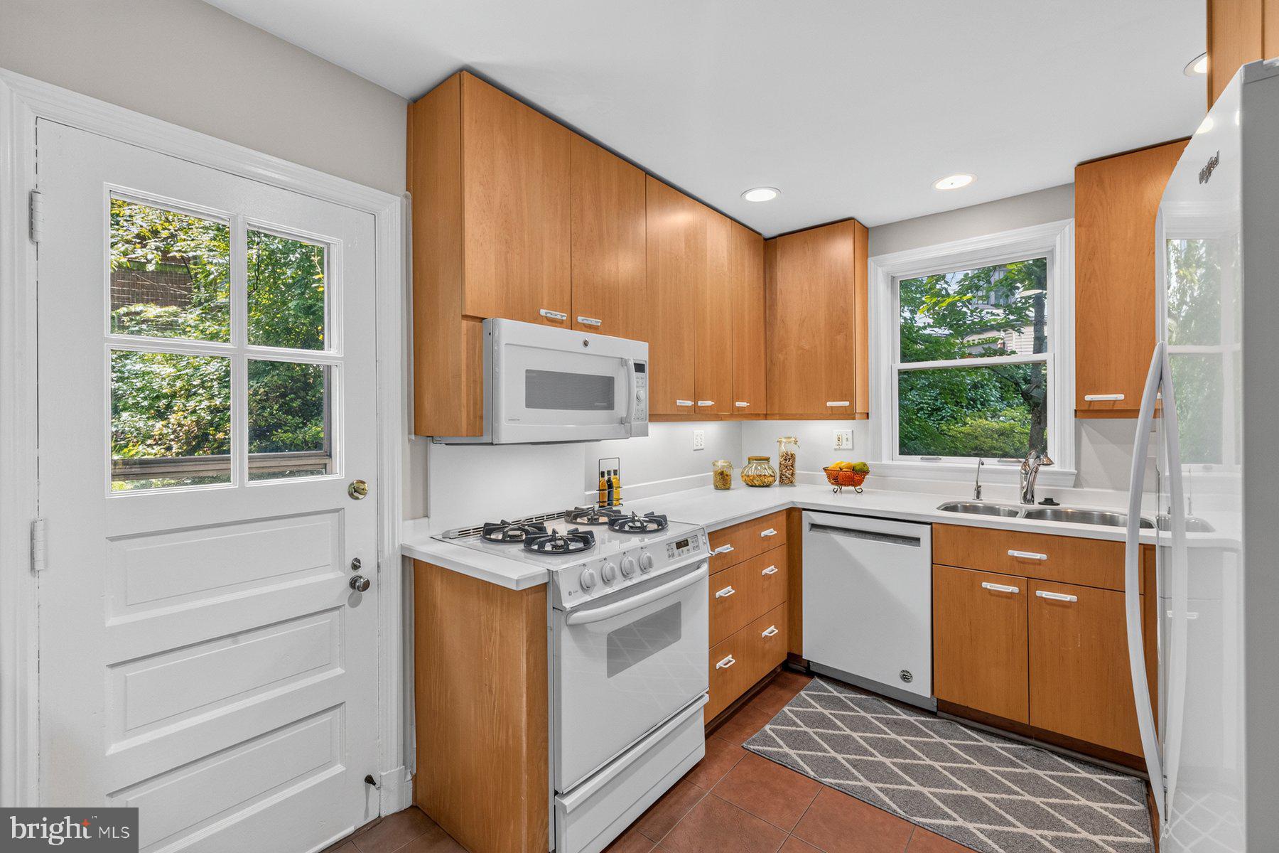 SILVER SPRING - Residential