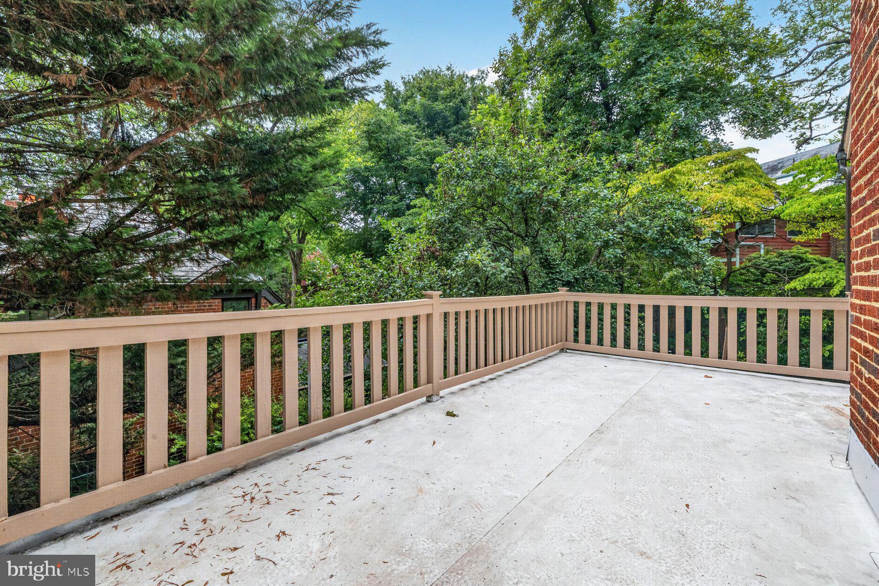 SILVER SPRING - Residential