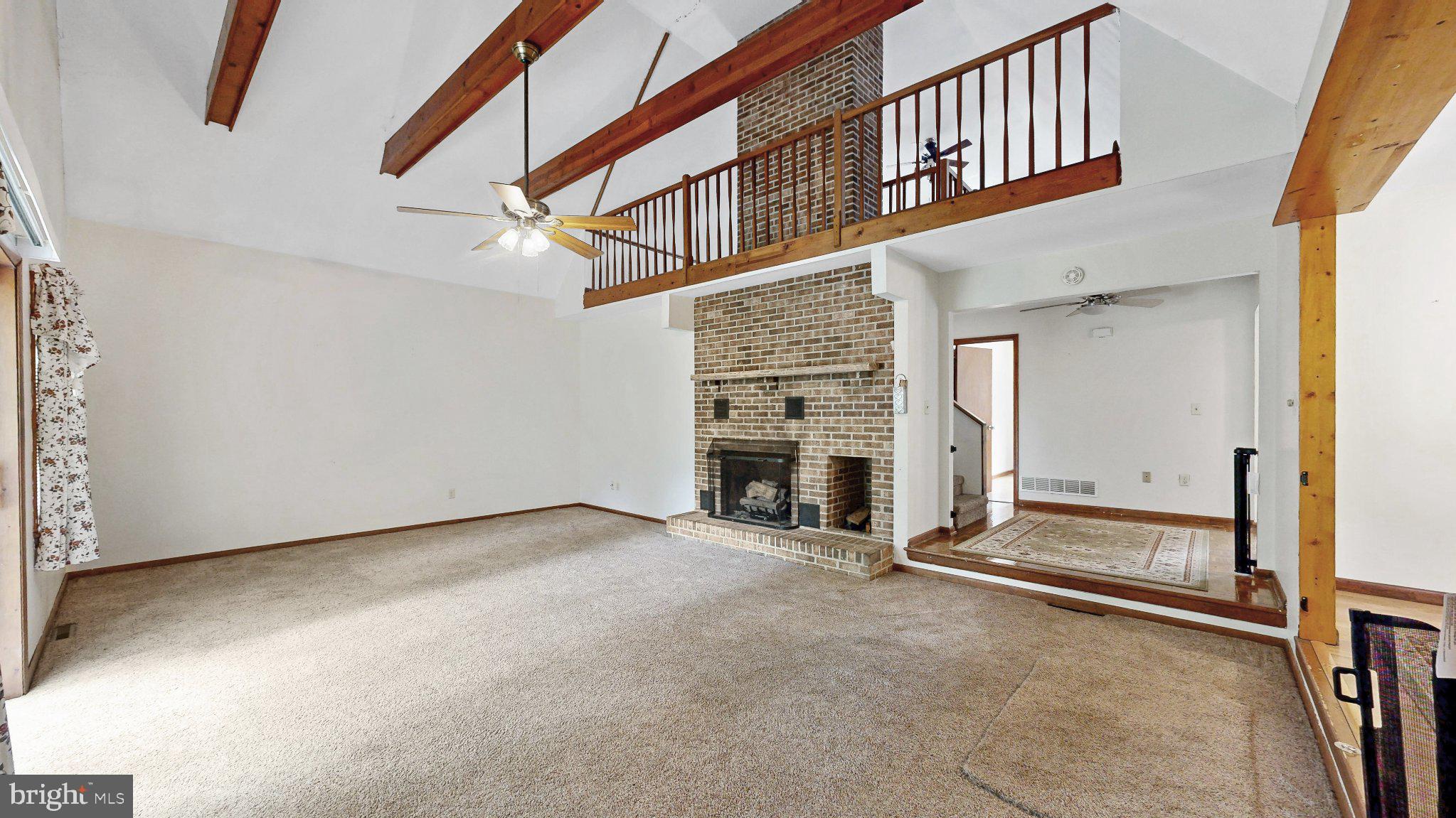 ANDREWS LAKE ESTS - Residential
