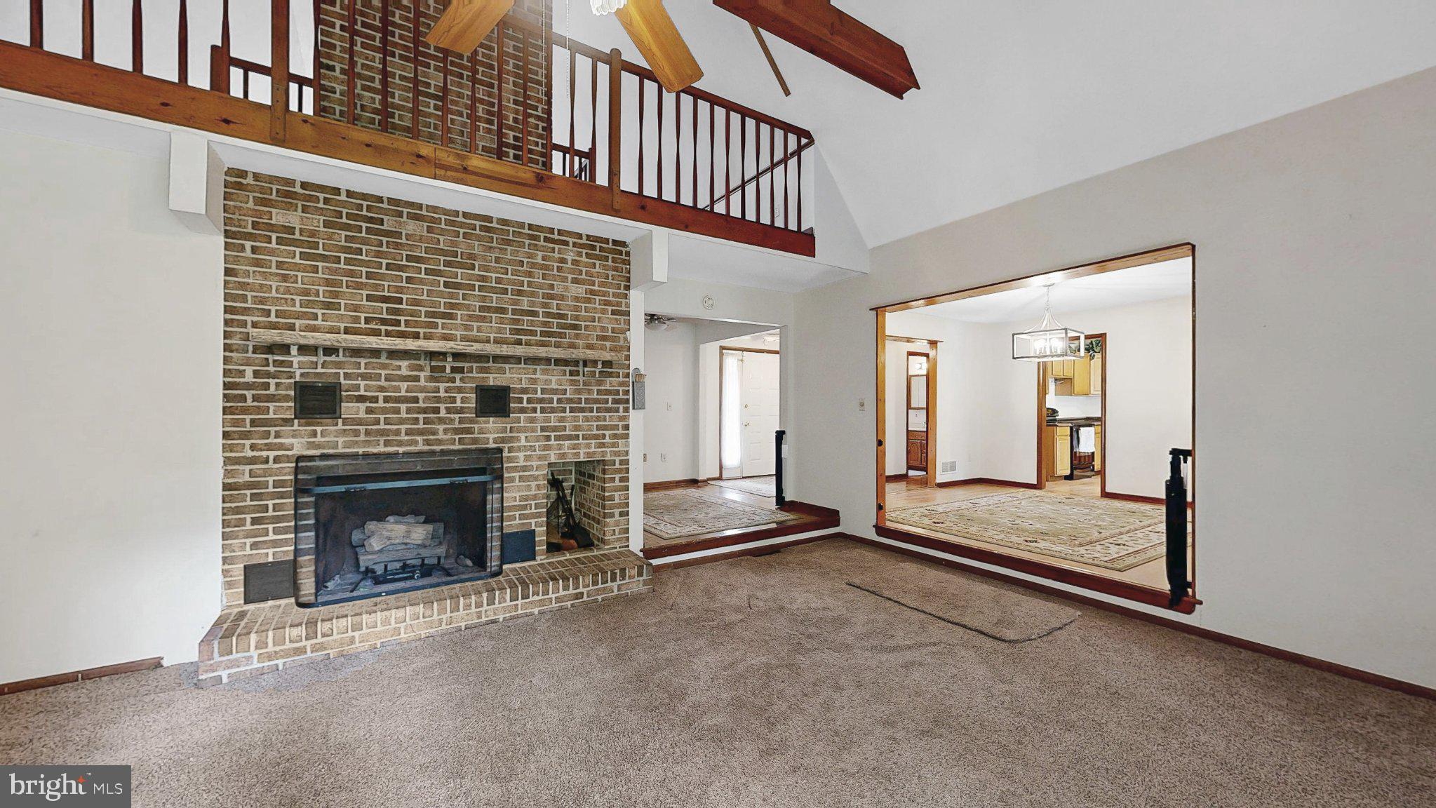 ANDREWS LAKE ESTS - Residential