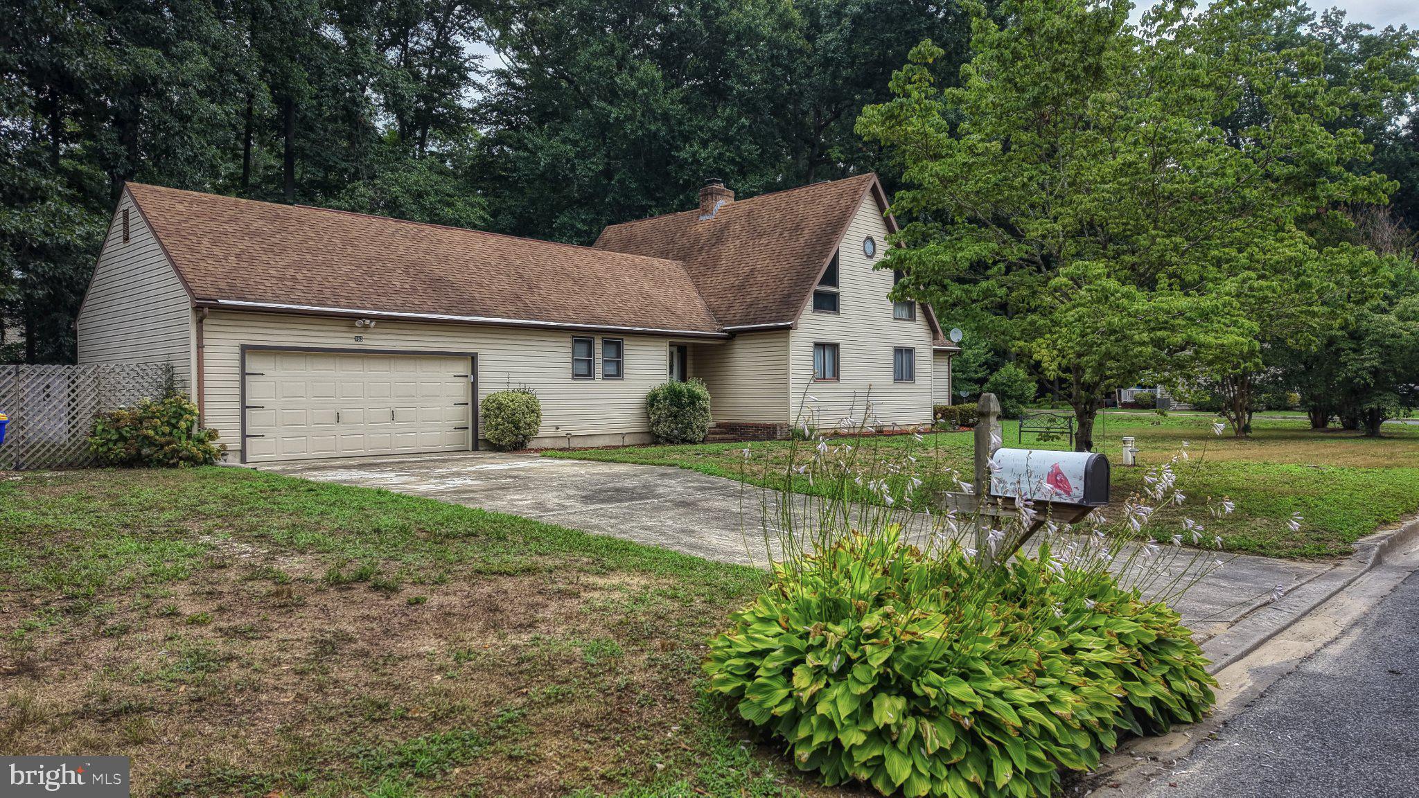 ANDREWS LAKE ESTS - Residential