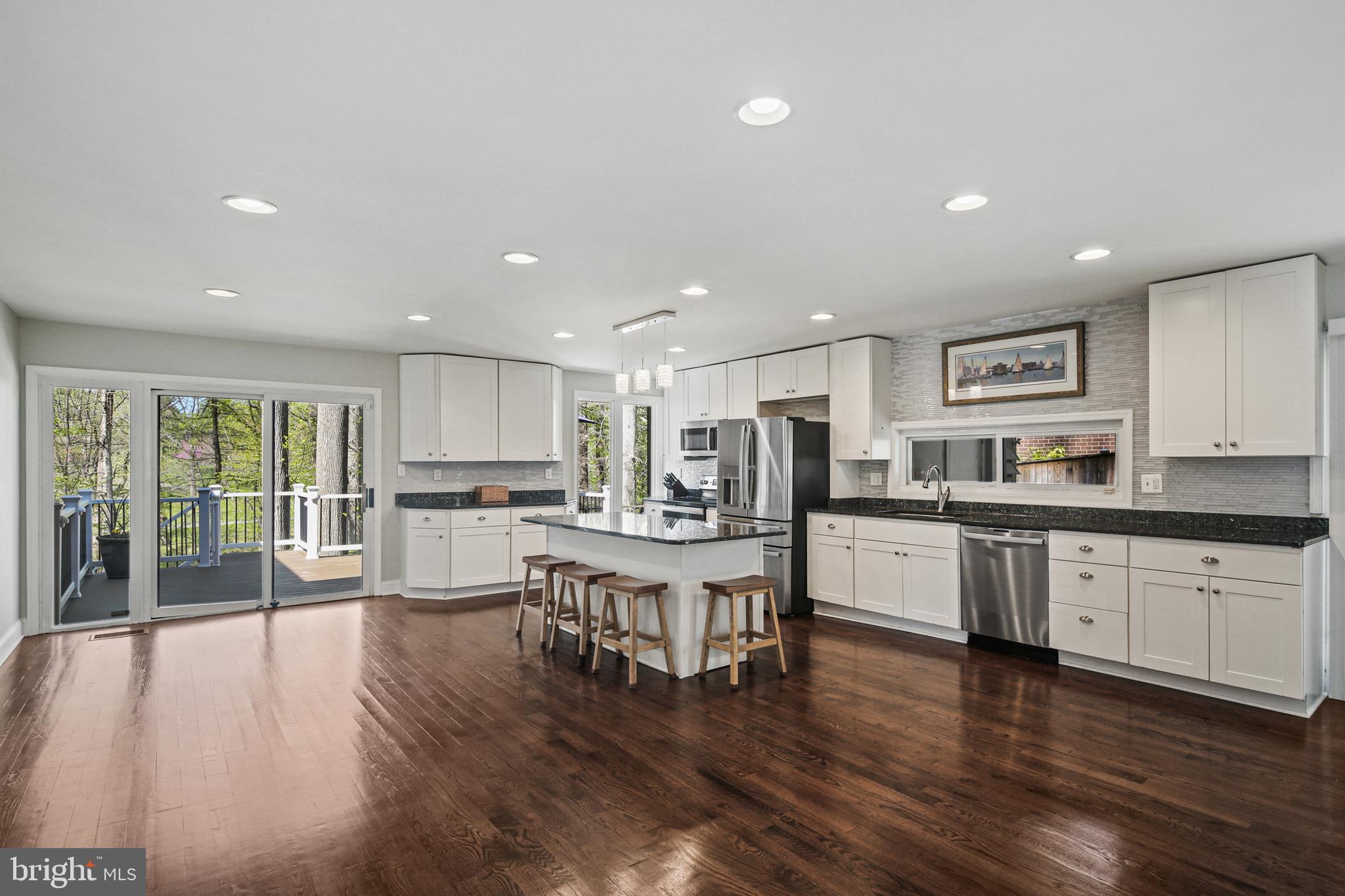 THUNDER HILL - Residential
