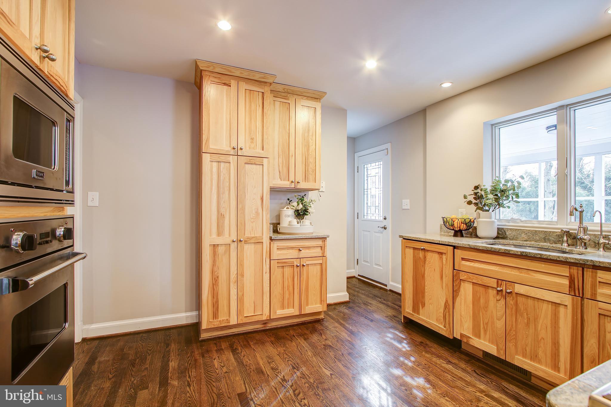 HIGH POINT - Residential