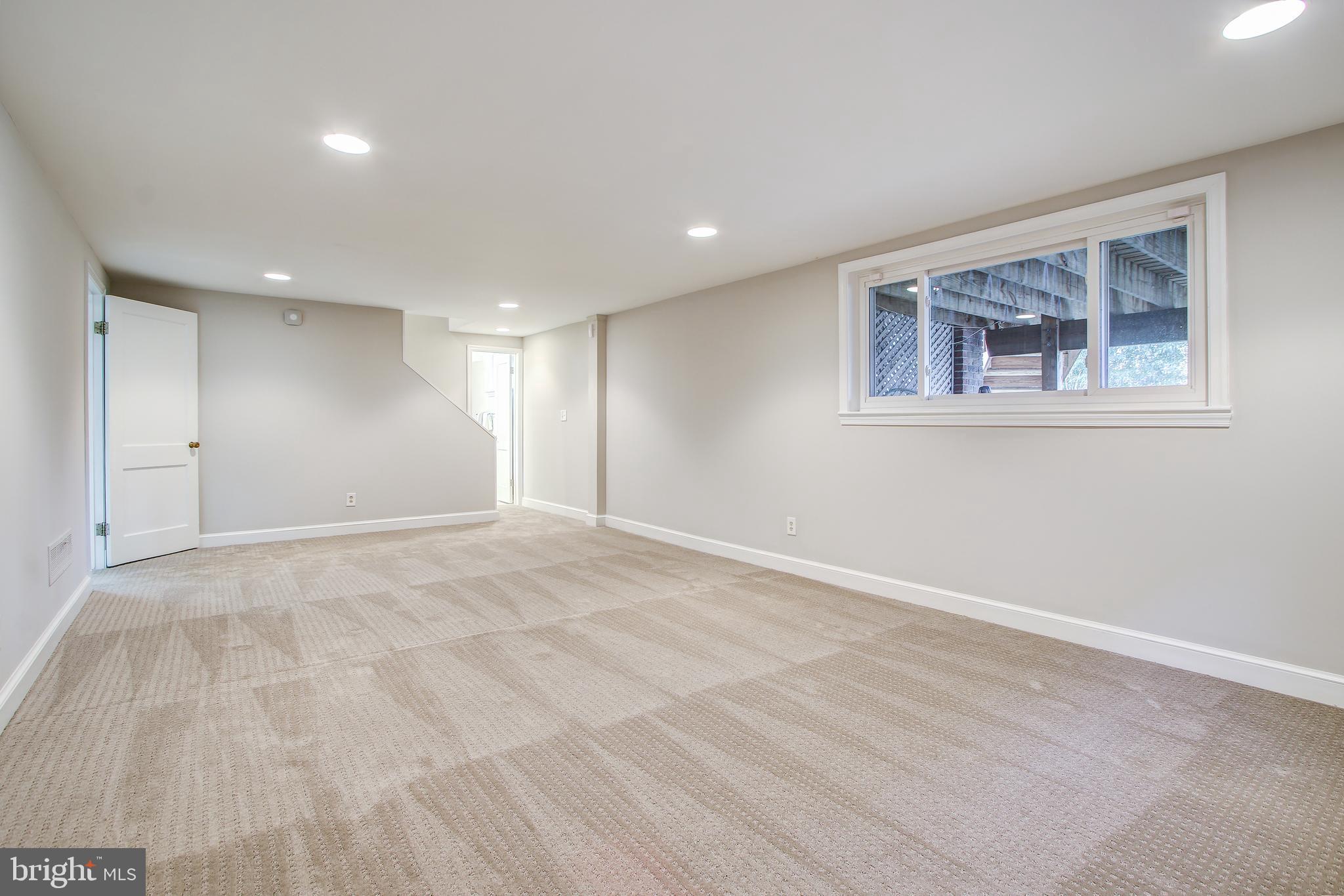 HIGH POINT - Residential