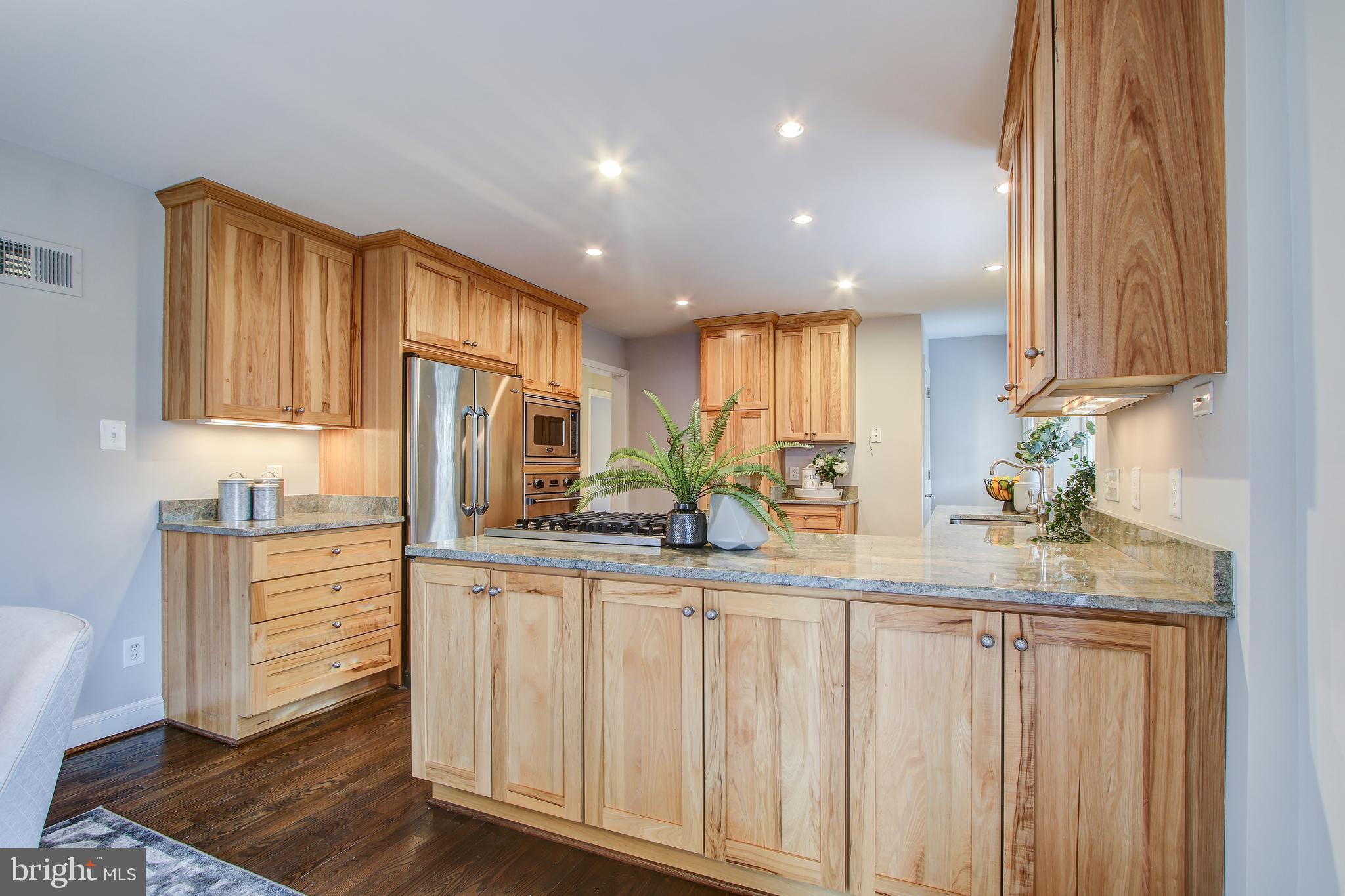 HIGH POINT - Residential
