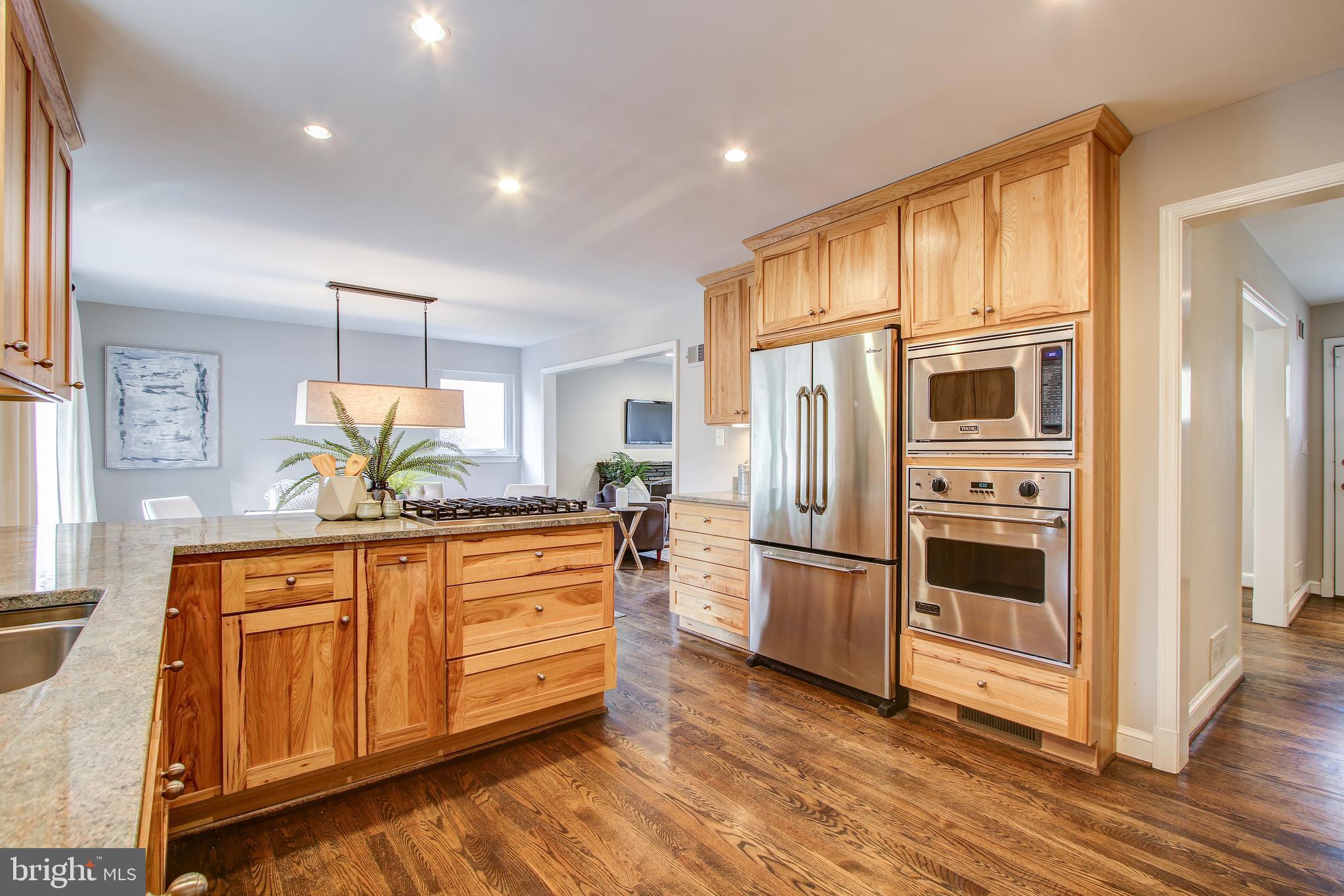 HIGH POINT - Residential
