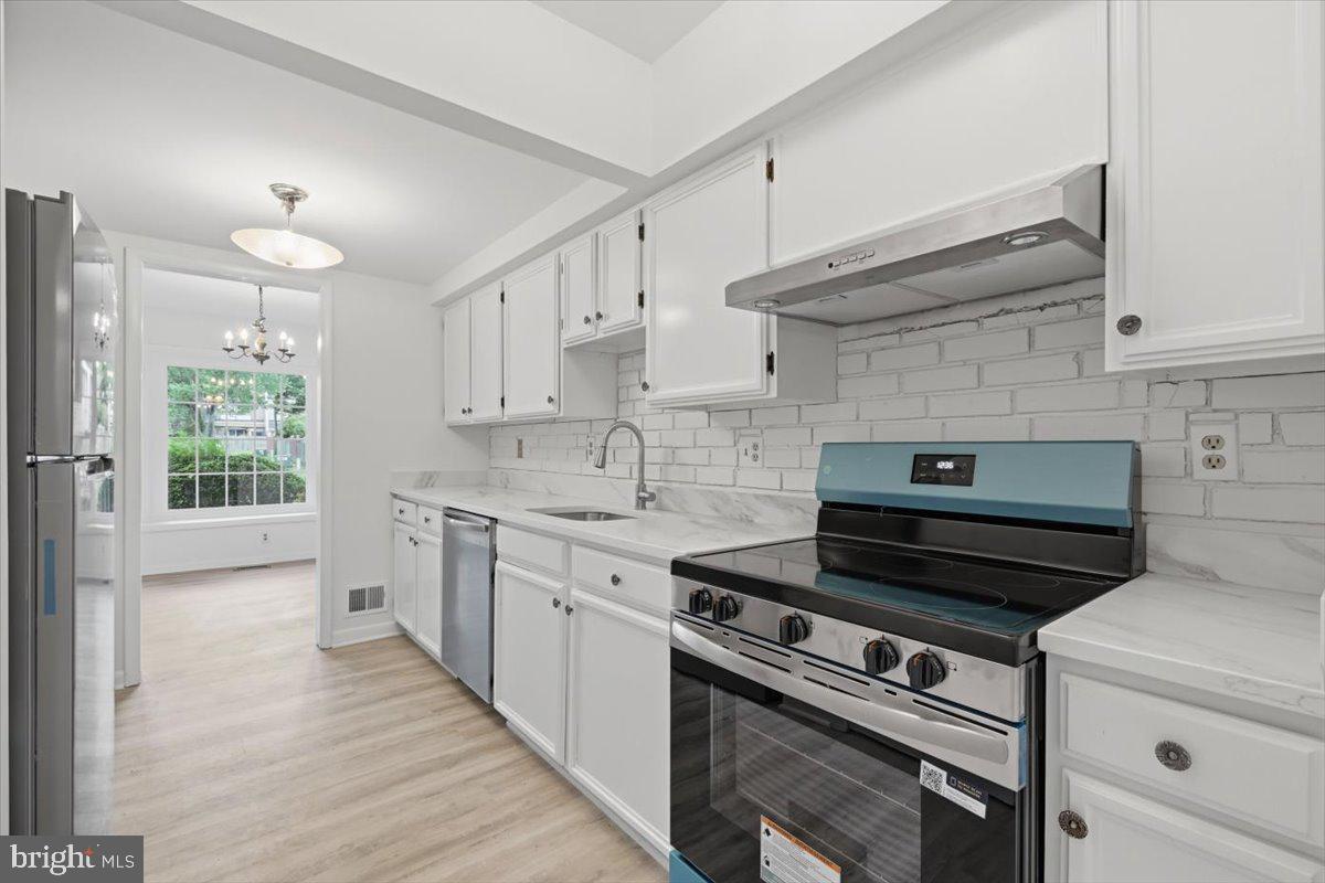 WINDSOR PARK - Residential