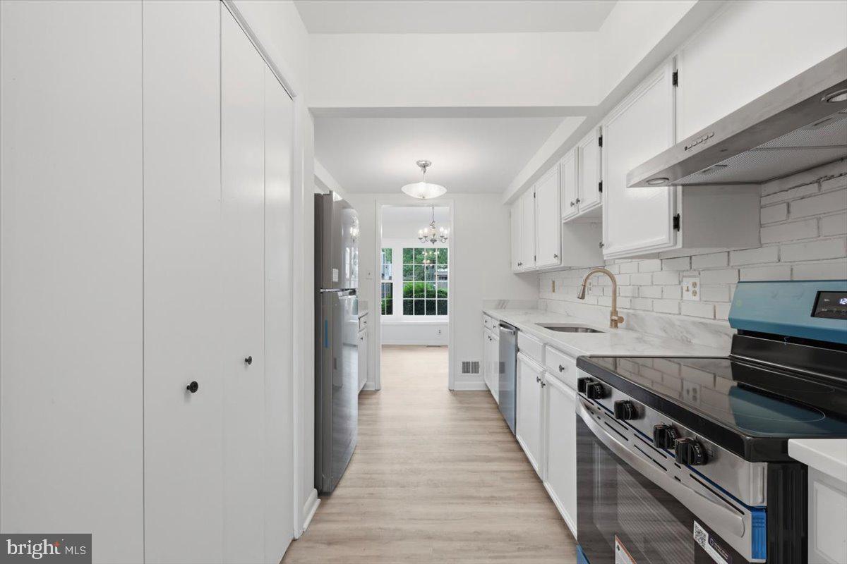 WINDSOR PARK - Residential