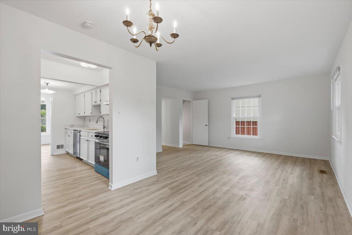 WINDSOR PARK - Residential