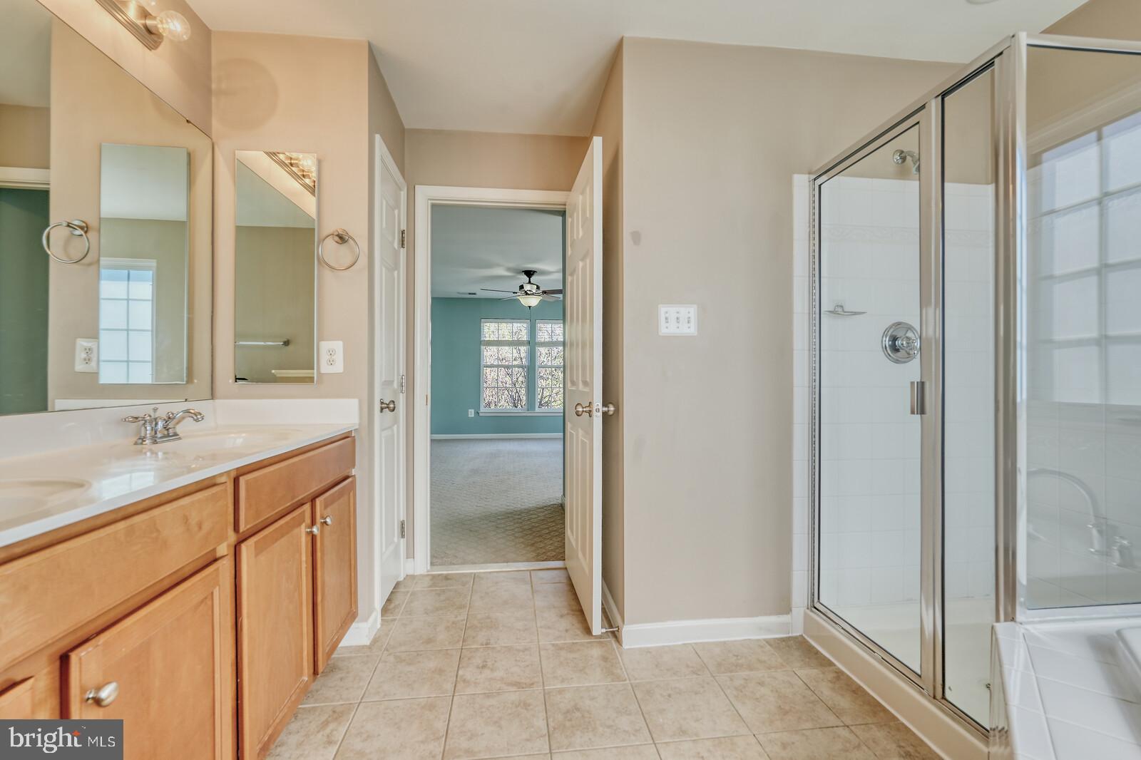 LITTLE RIVER COMMONS - Residential Lease