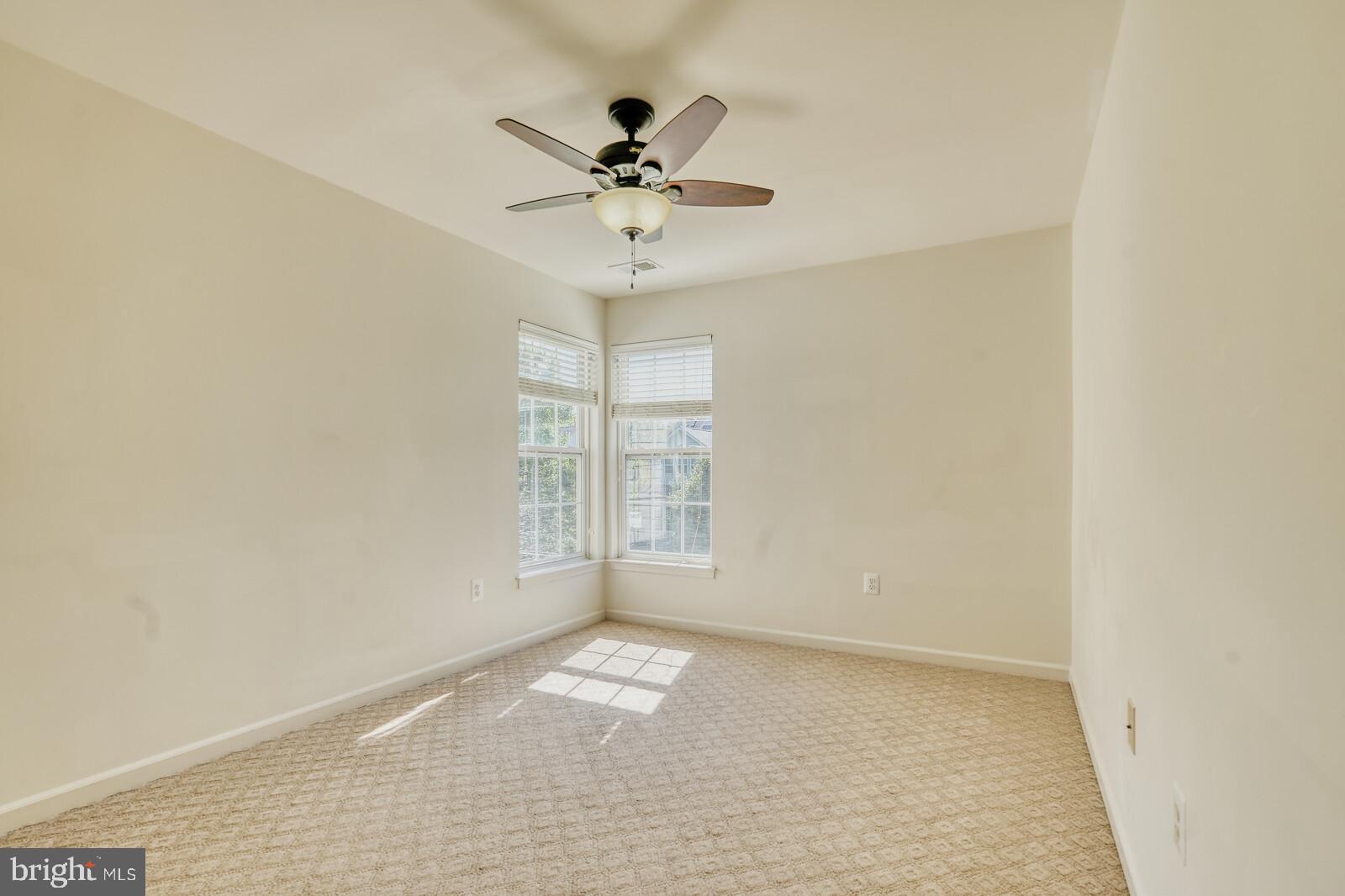 LITTLE RIVER COMMONS - Residential Lease