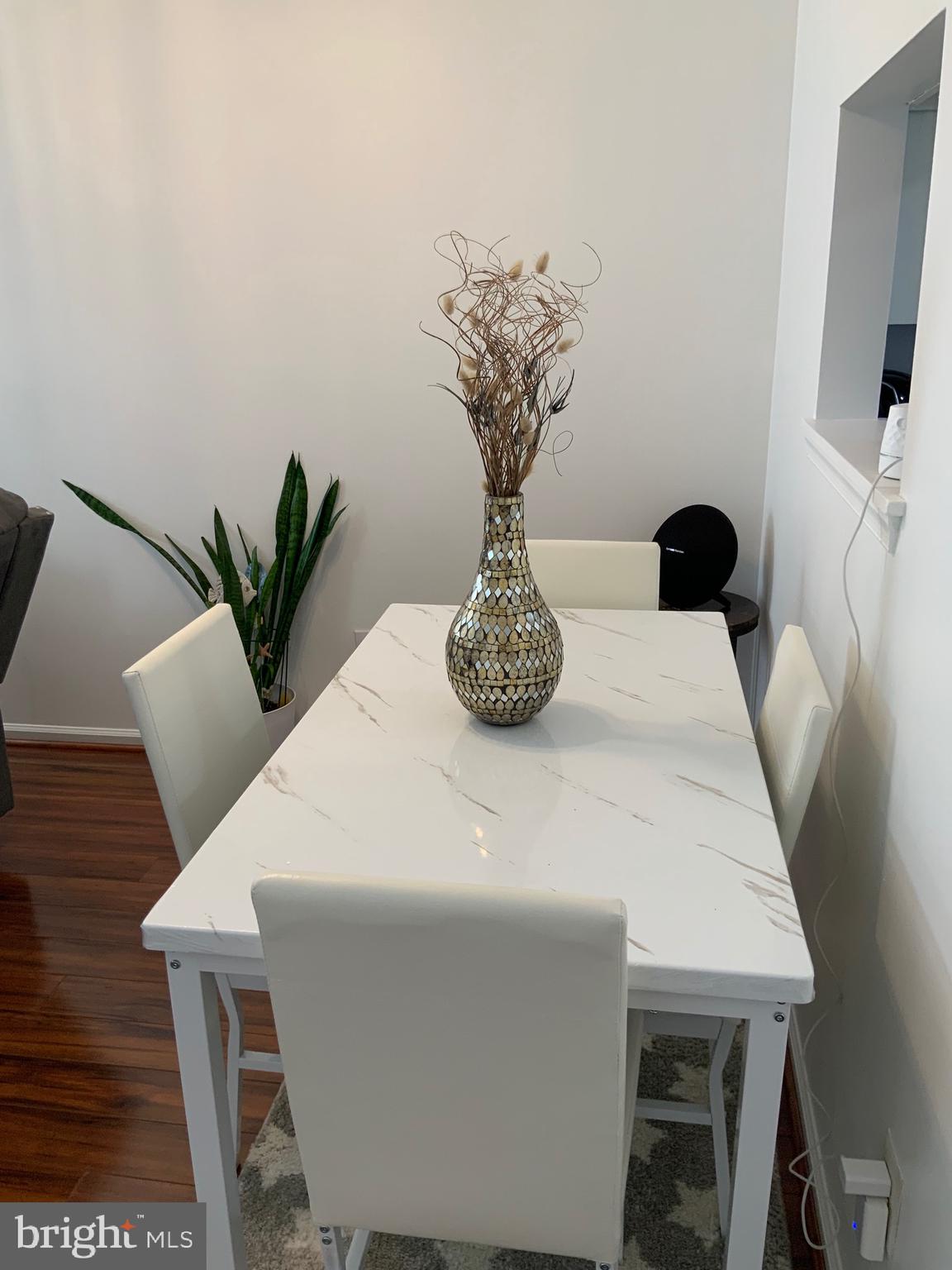 WOODLAWN MEWS - Residential