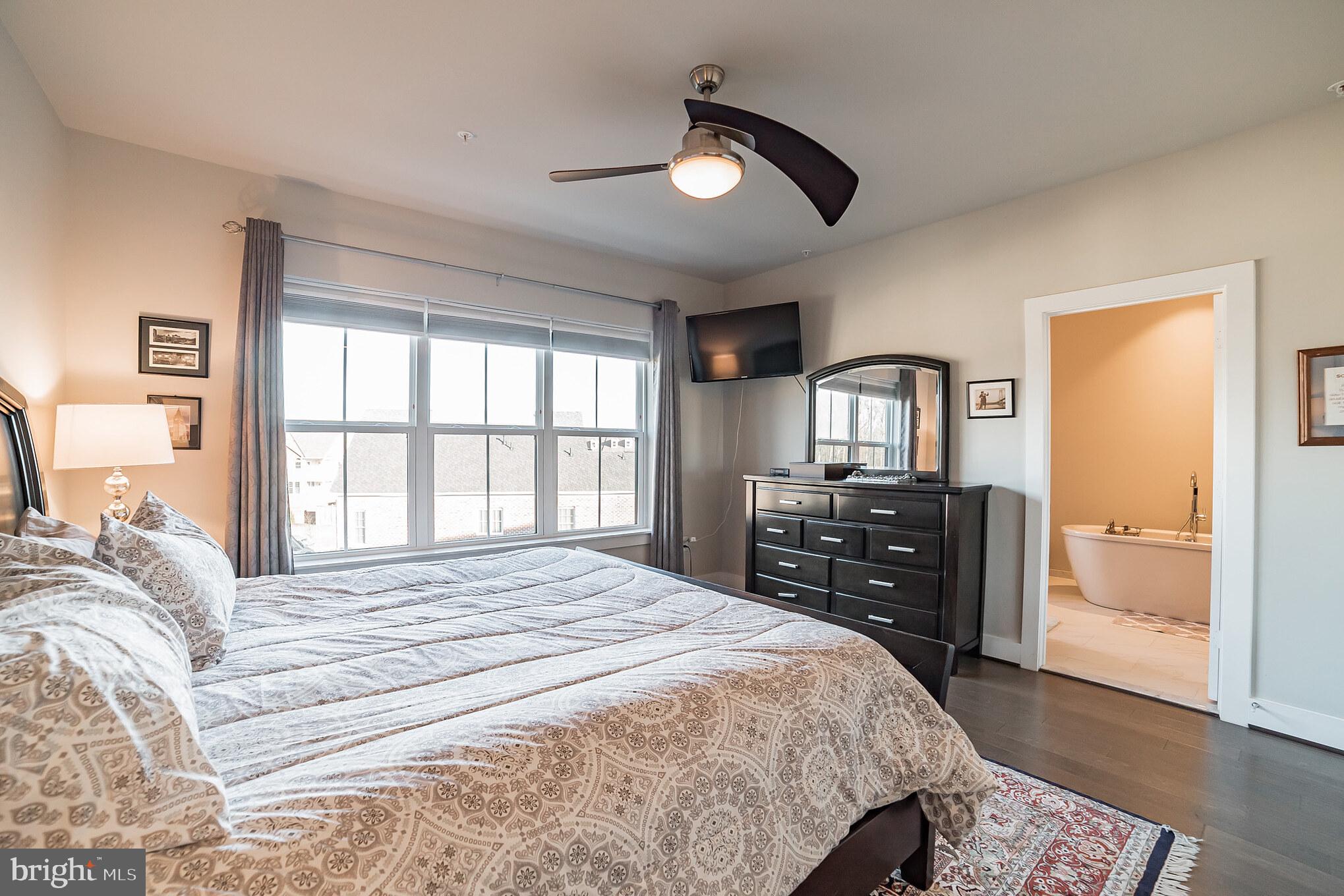 PARKLANDS AT WATKINS MILL - Residential