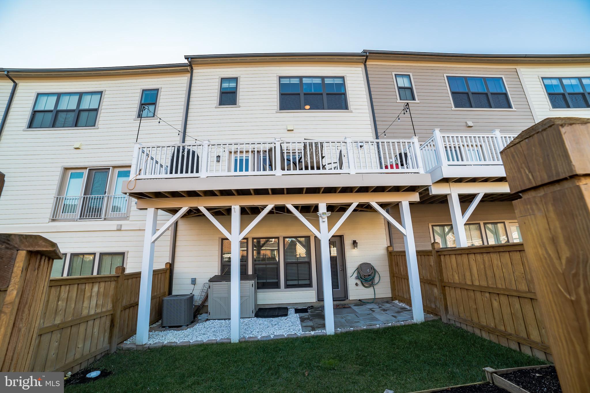 PARKLANDS AT WATKINS MILL - Residential
