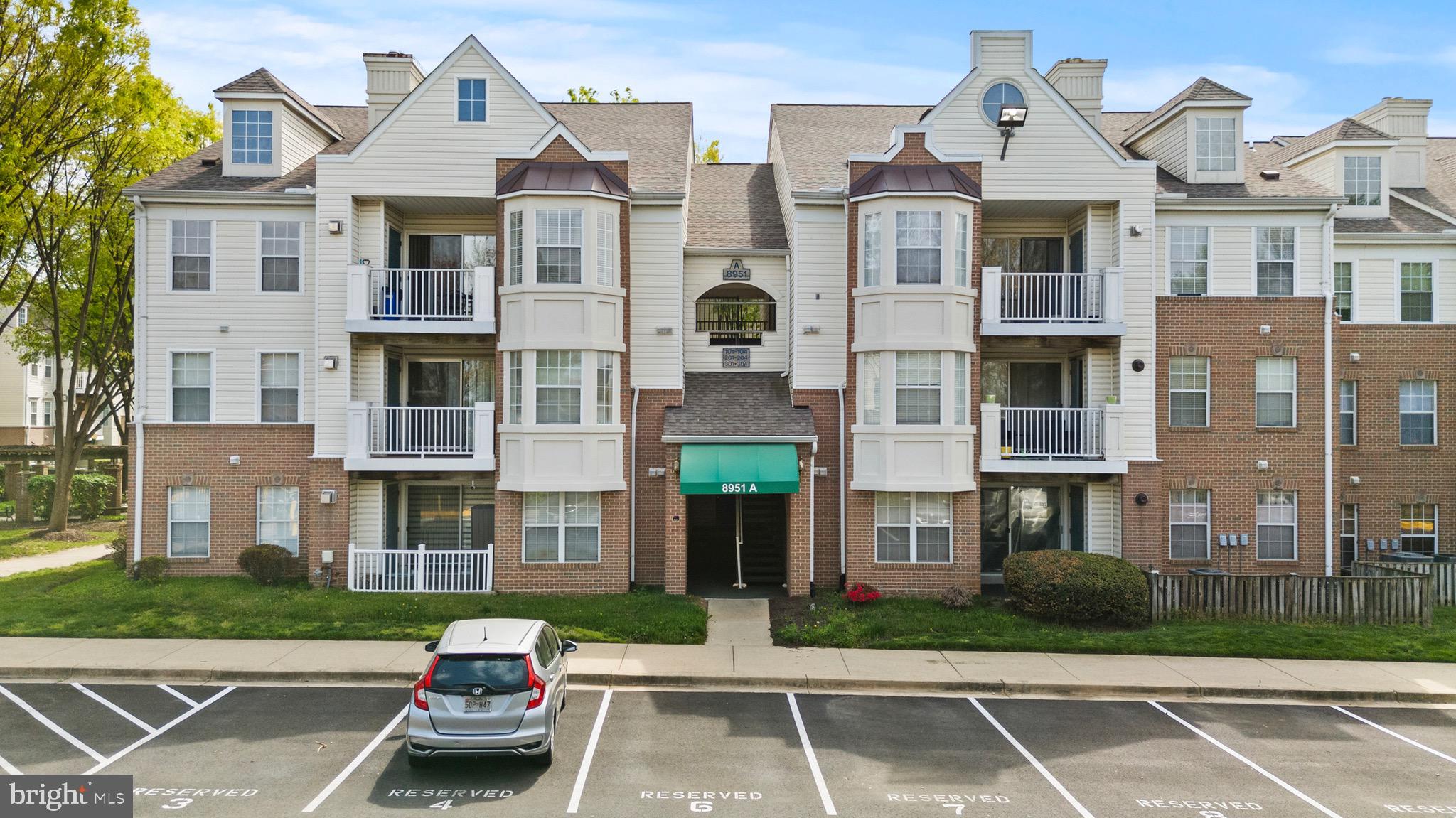 LARGO TOWN CENTER CONDOMINIUMS - Residential