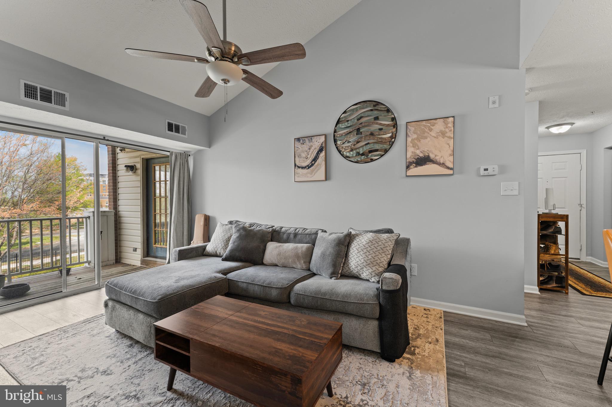 LARGO TOWN CENTER CONDOMINIUMS - Residential