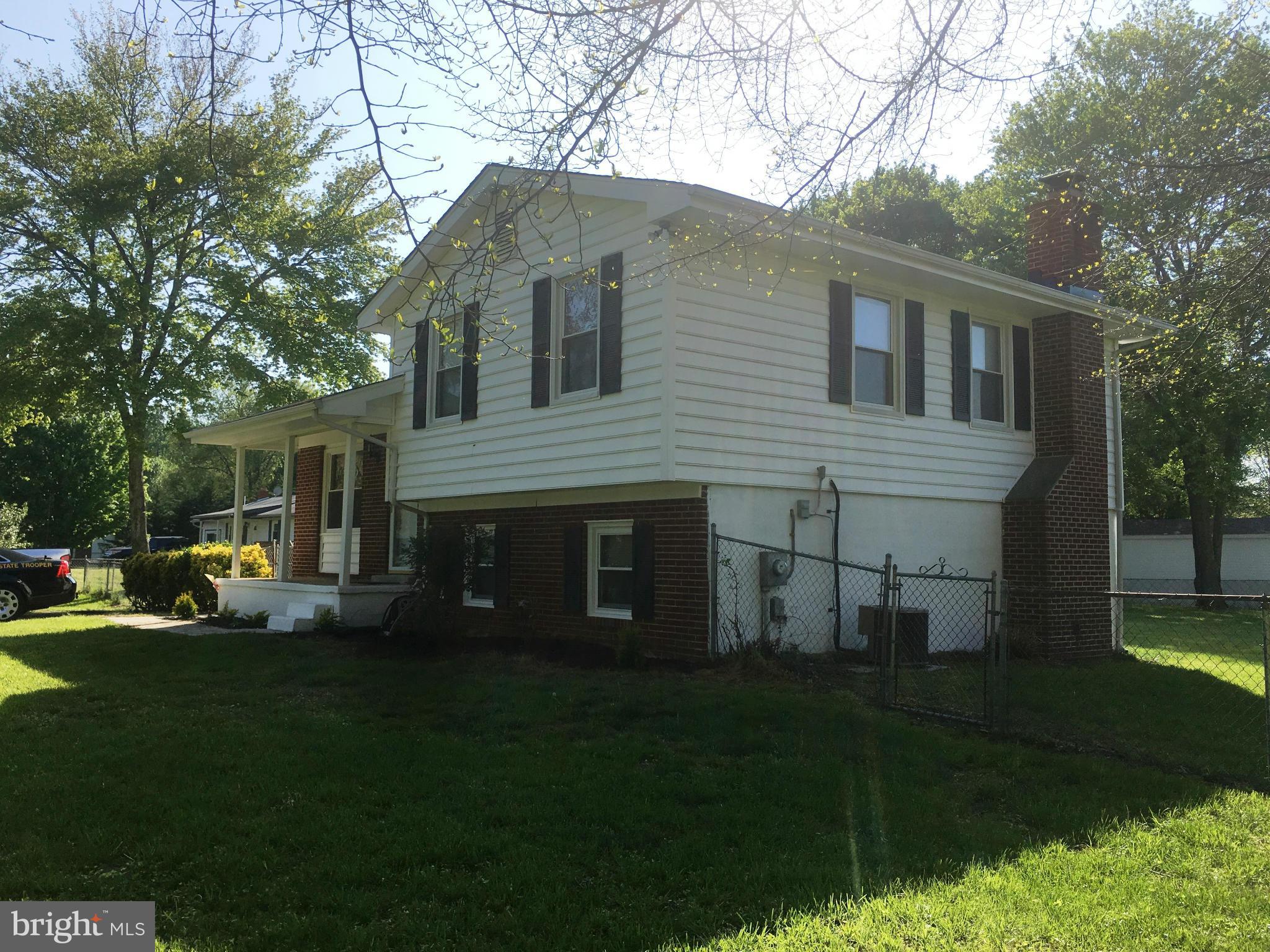 SANDY LEVEL EST SUB - Residential Lease