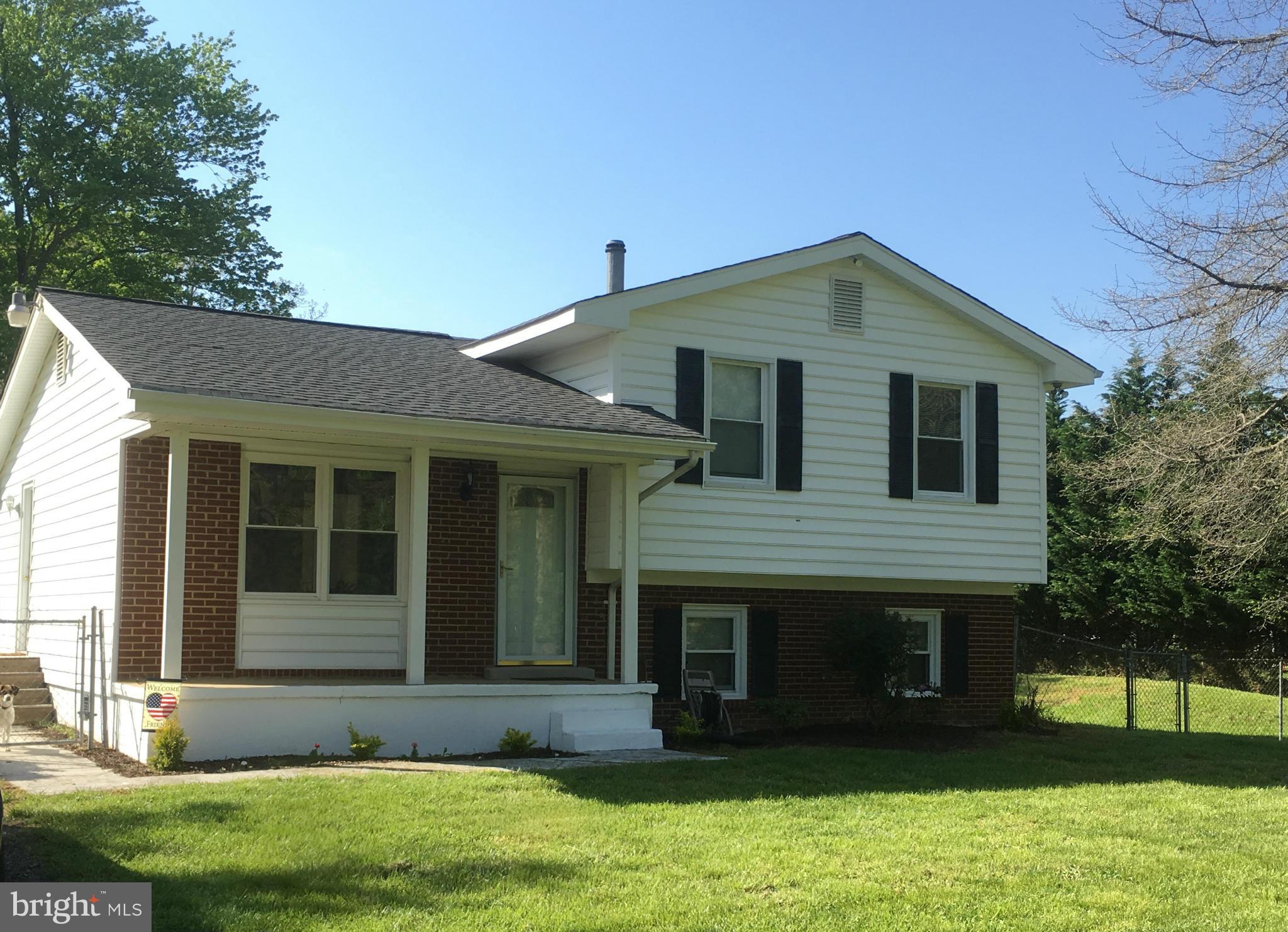 Ready for immediate occupancy, great locatioconvemient to Rt 5 South , hardwood flooring, nice decking, large shed with overhead door, fenced back yard, owner works shift work, call CSS to show