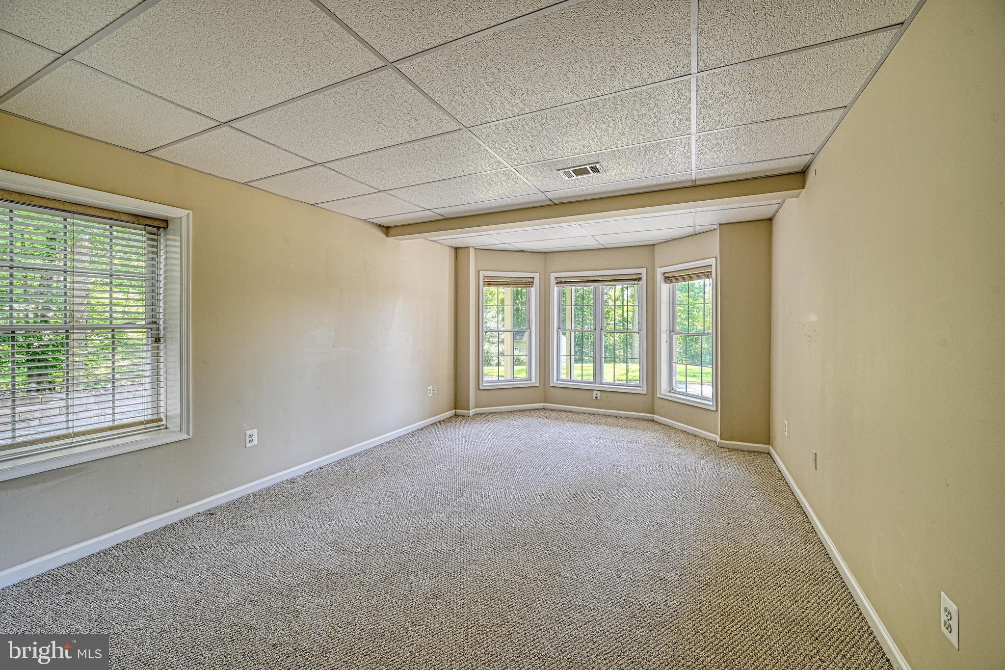 SHOREWOOD - Residential