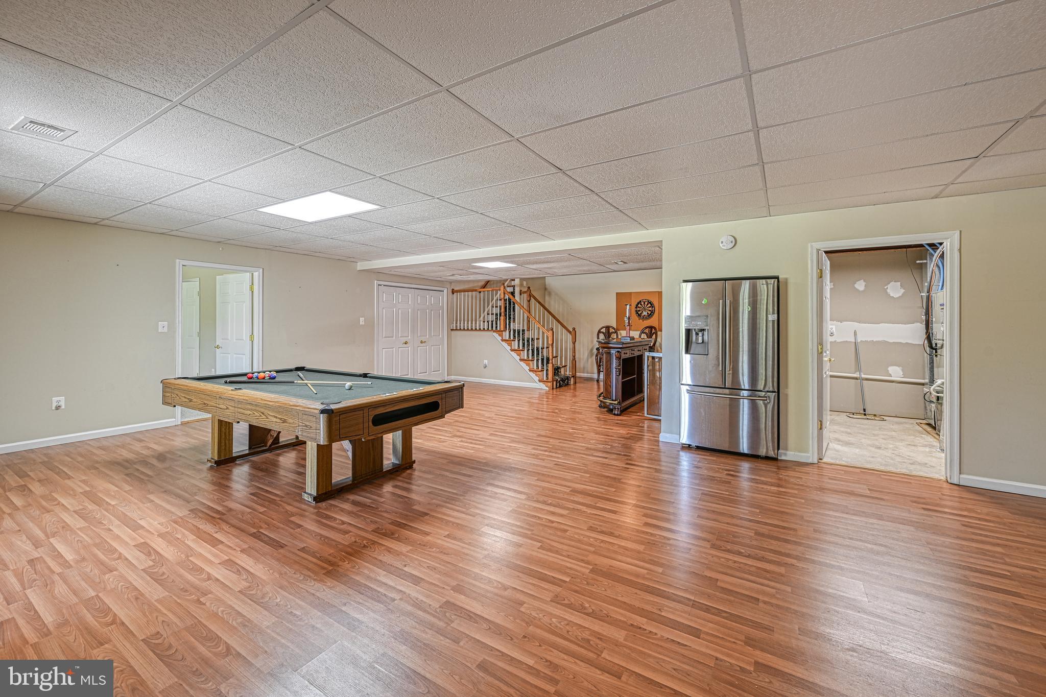 SHOREWOOD - Residential