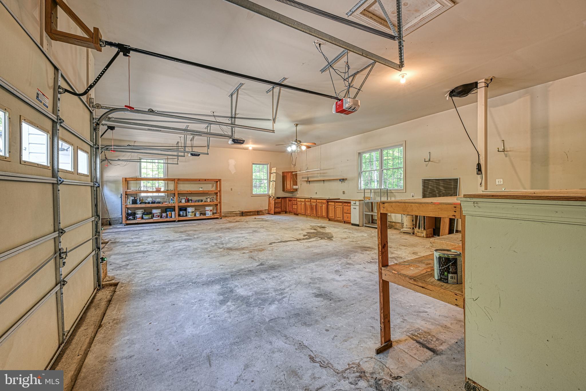 SHOREWOOD - Residential