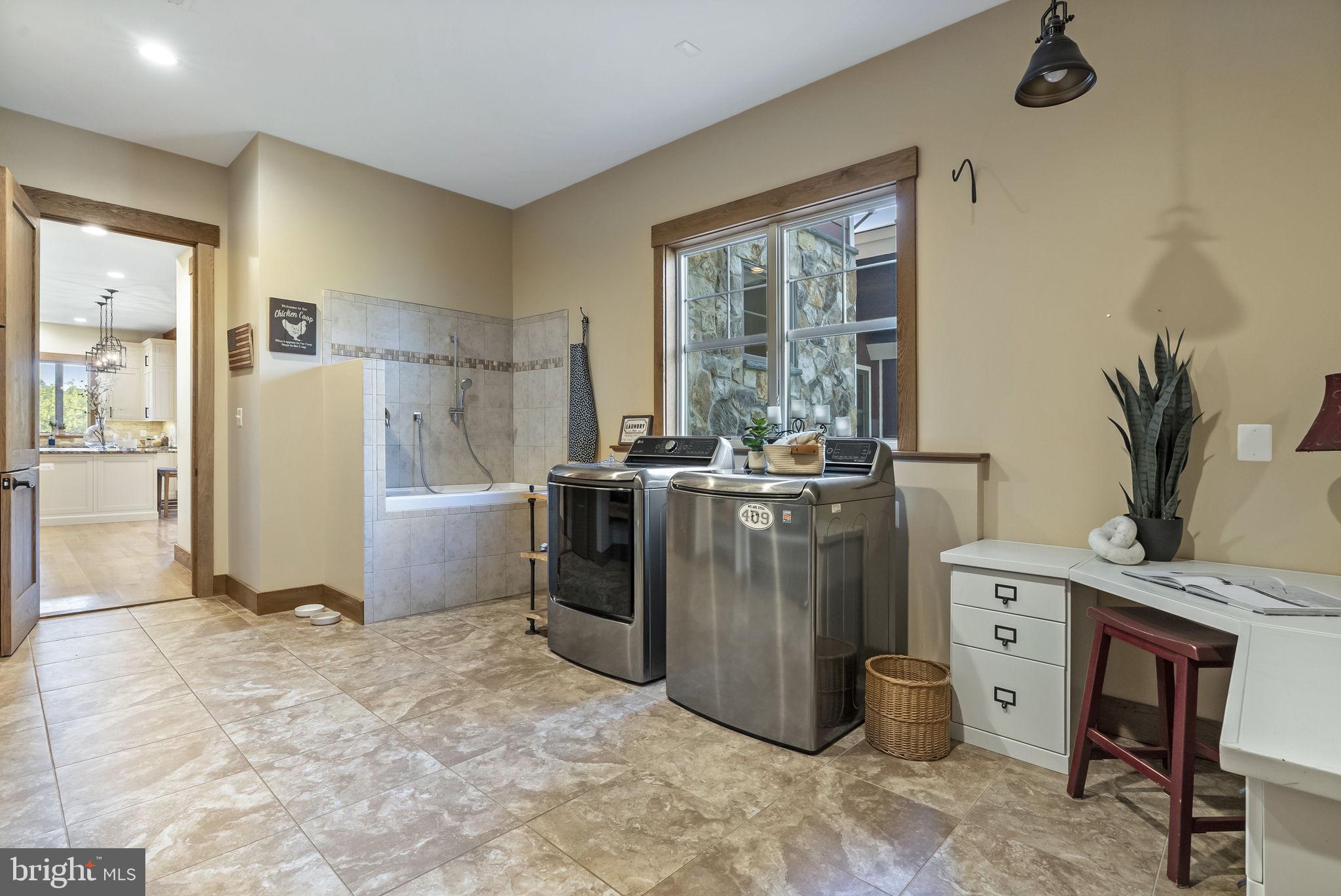 MILL CREEK - Residential